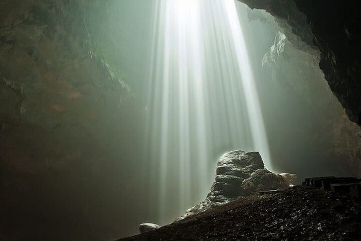 Jomblang Cave and Timang Gondola Beach Day Tour