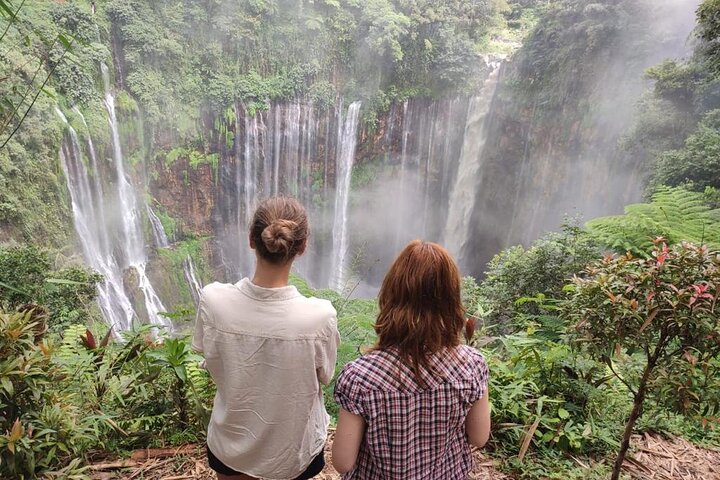 5 Days Borobudur, Prambanan, Tumpaksewu, Bromo, Ijen Tour to Bali