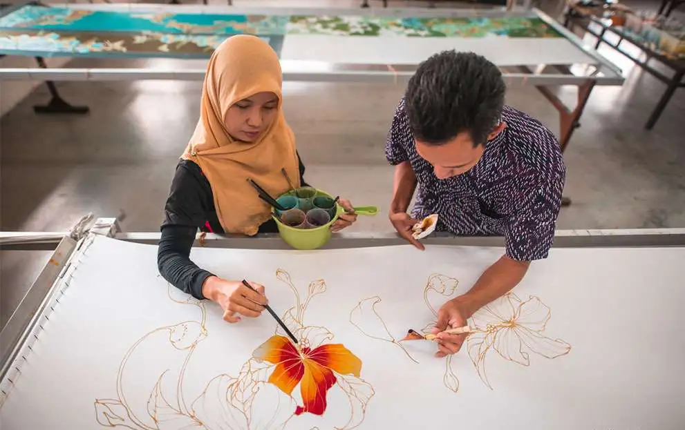 Yogyakarta: An authentic Batik Painting Class