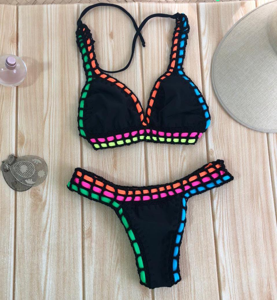 Biquíni Tradicional Black Neon
