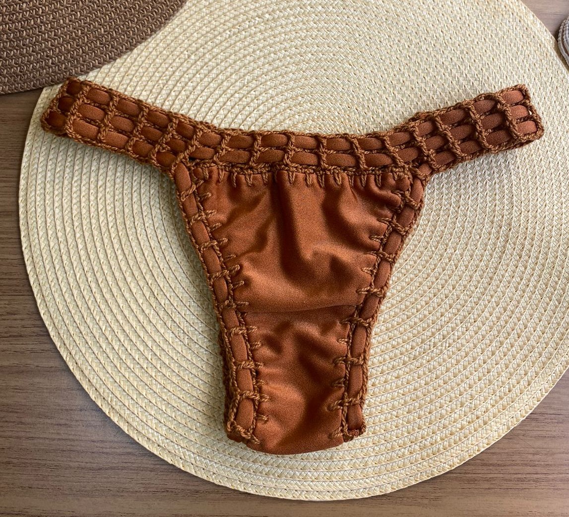 Biquíni Tradicional Conhaque 