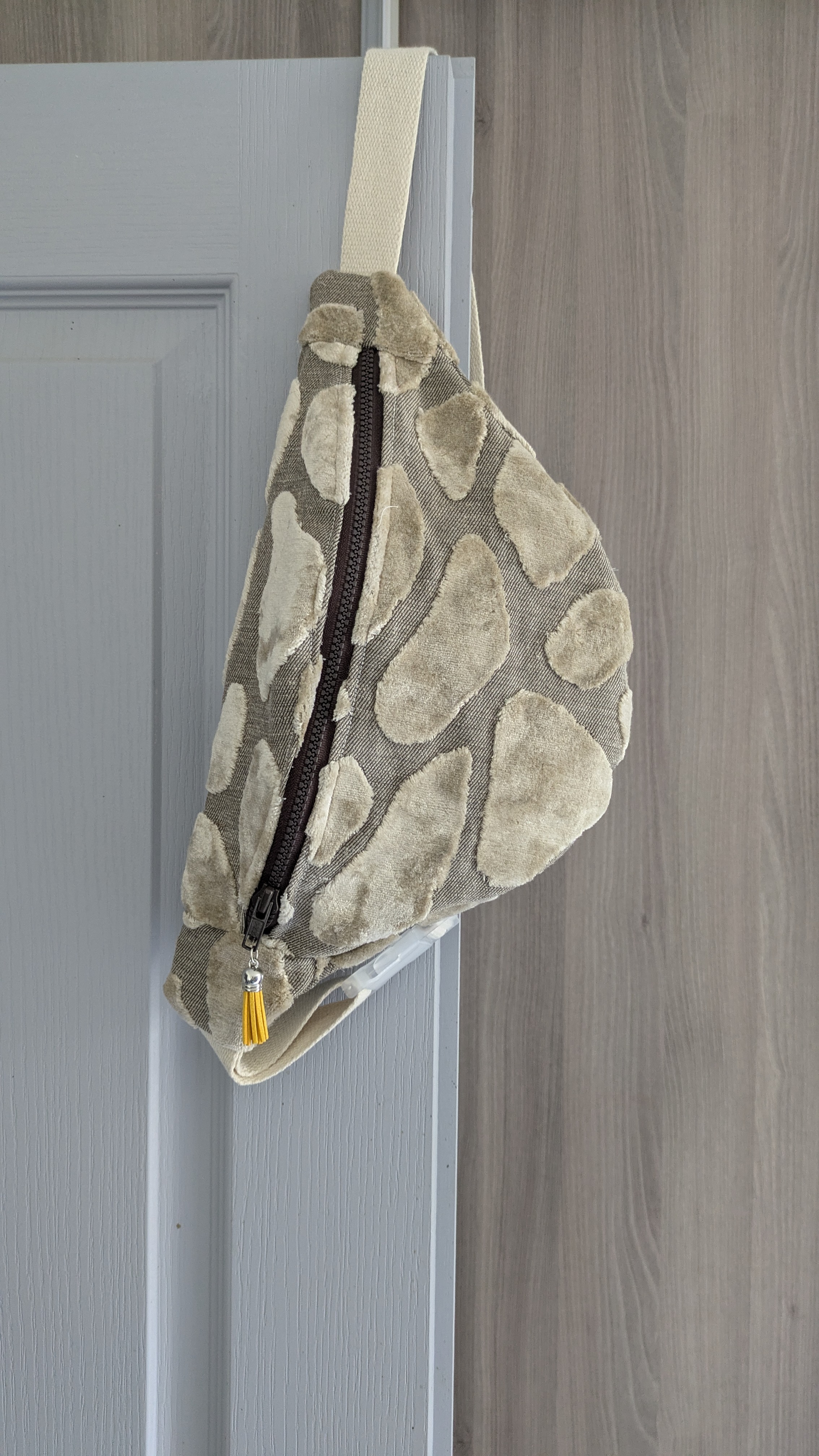 Sac banane à motifs texturés 