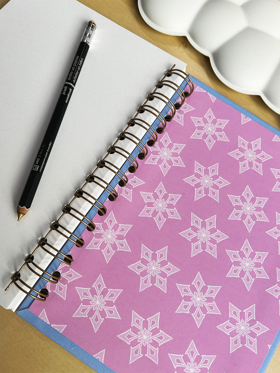 ✦ 𝗔𝘆𝗮𝗸𝗮 𝗚𝗹𝗶𝘁𝘁𝗲𝗿 ✦ Libreta A5 