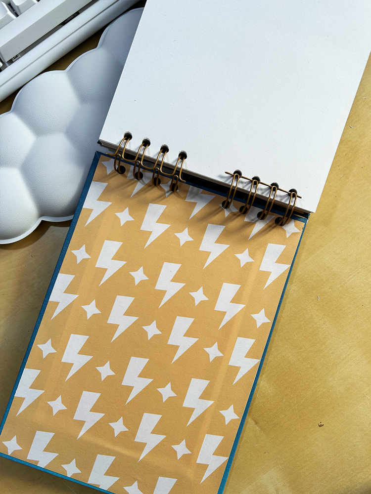 ✦ 𝗣𝗮𝘁𝗿𝗼𝗻𝘂𝘀 𝗚𝗹𝗶𝘁𝘁𝗲𝗿 ✦ Libretas (A5 y A6)