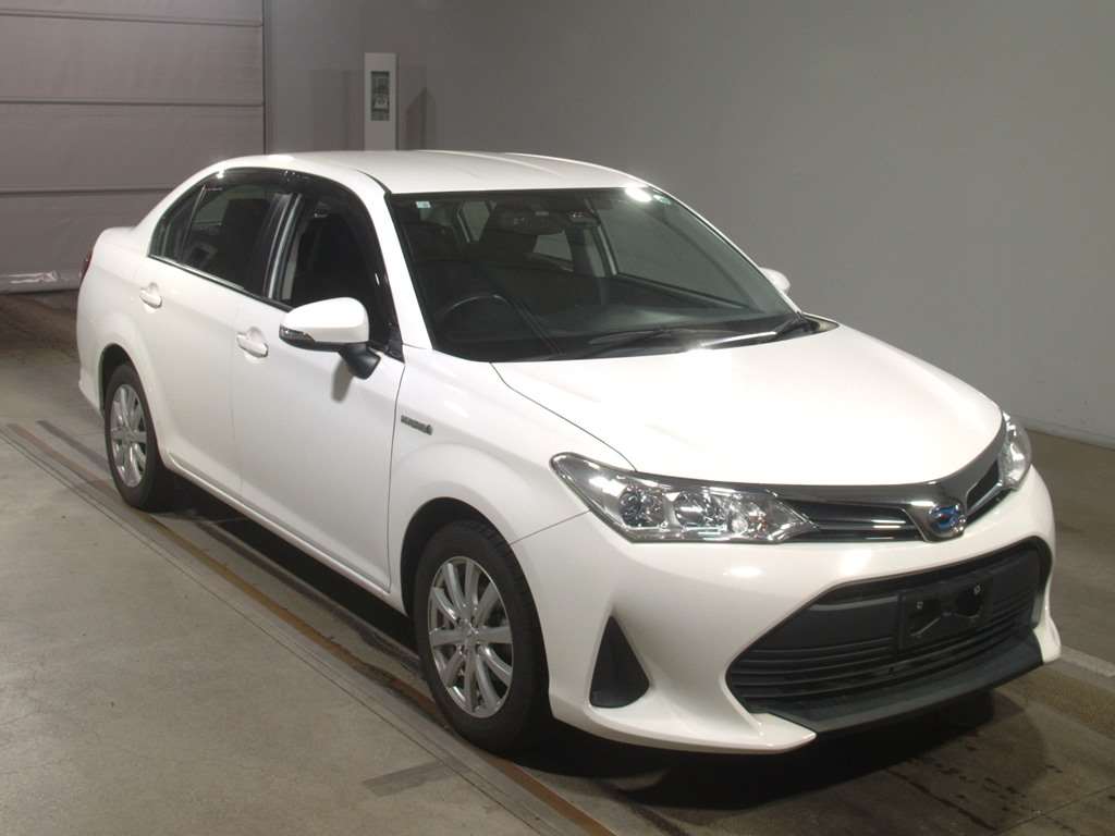 Toyota Axio Hybrid