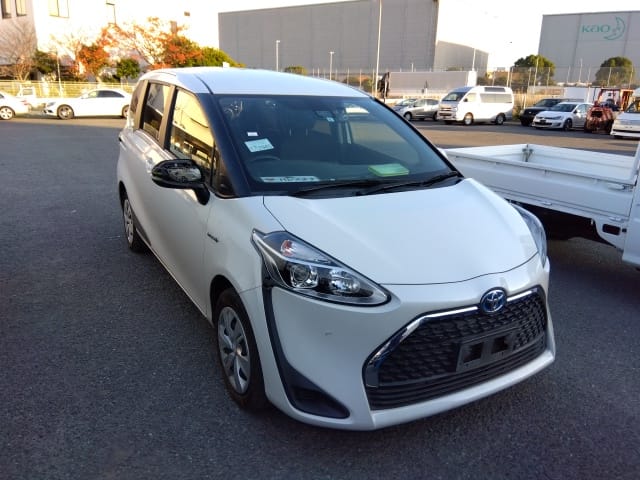 2020 Toyota Sienta Hybrid