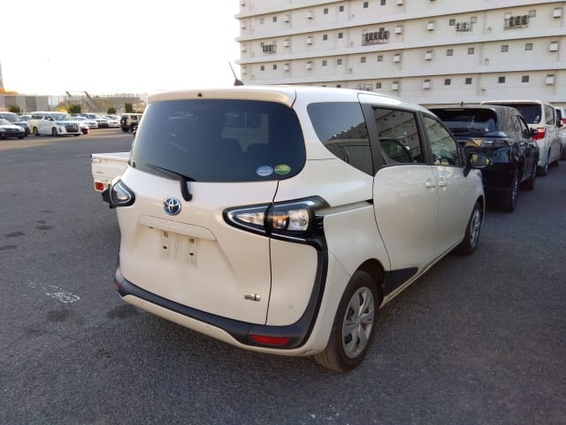 2020 Toyota Sienta Hybrid