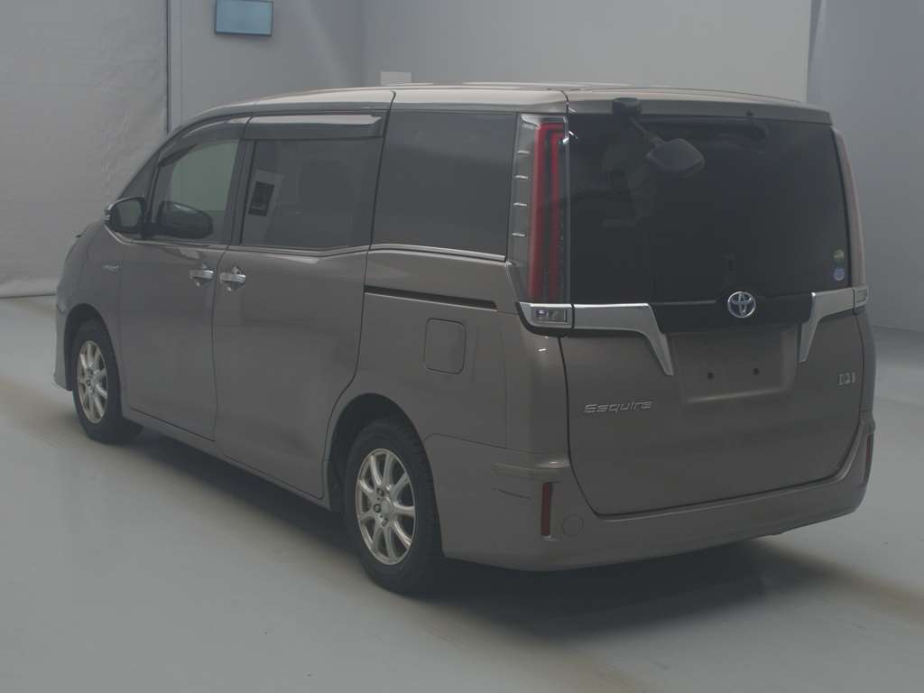 Toyota Esquire Hybrid