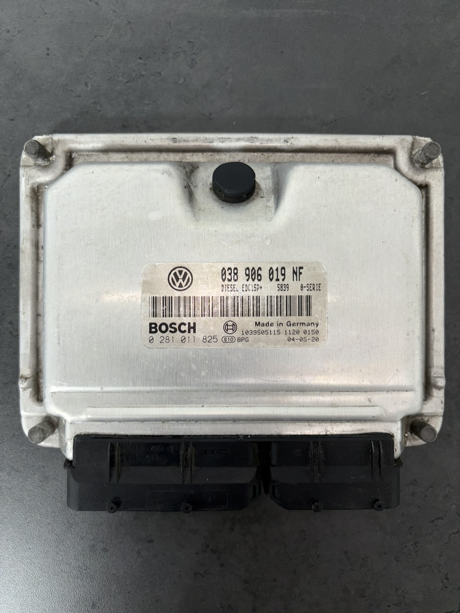 ECU 038906019NF 0281011825 EDC15P+ IMMO OFF
