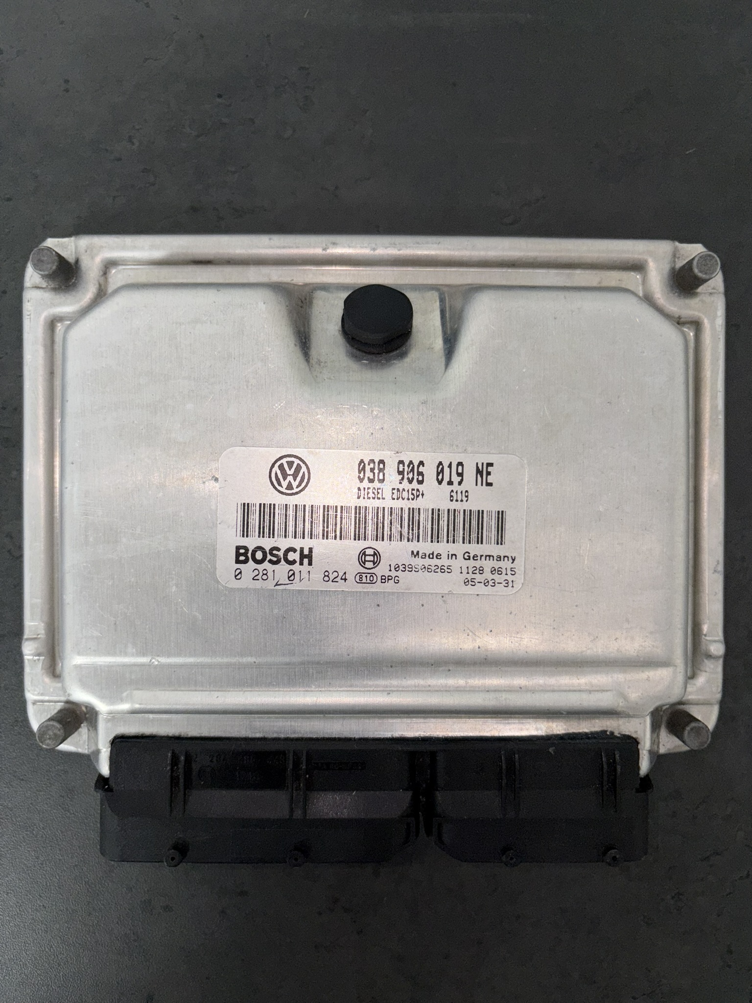 ECU 038906019NE 0281011824 EDC15P+ IMMO OFF