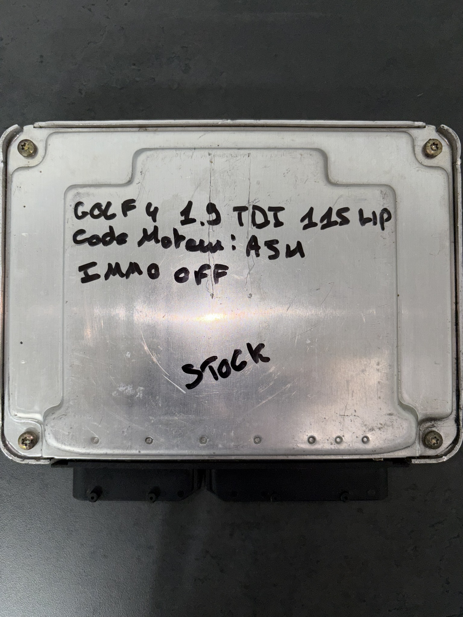 ECU 038906019CJ 0281010302 EDC15P+ IMMO OFF