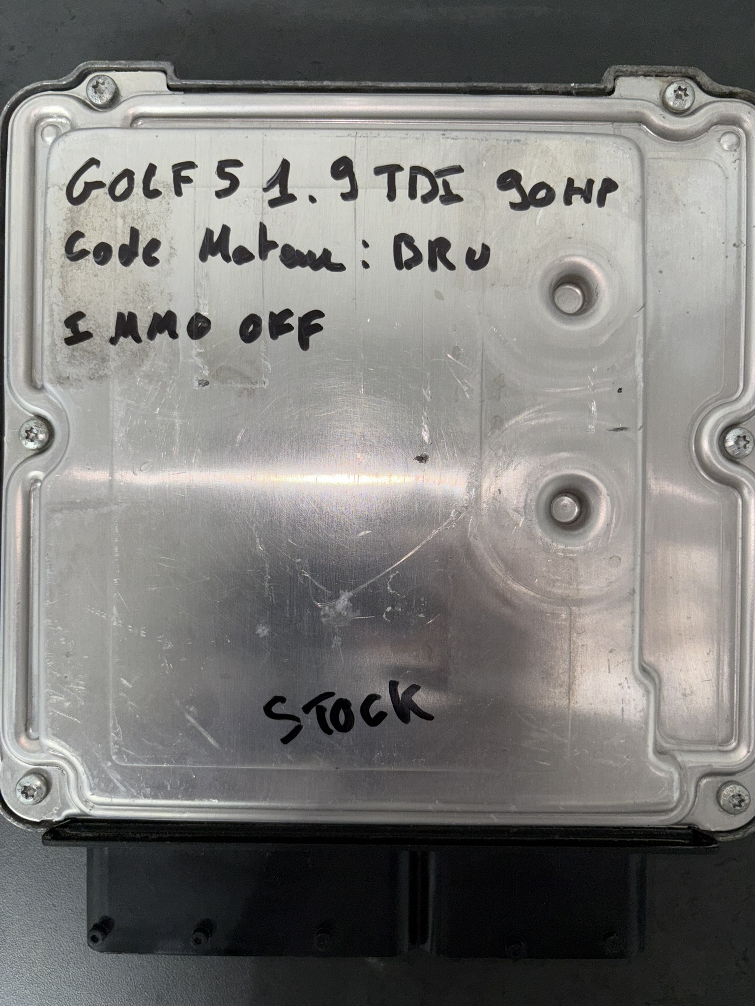 ECU 03G906016FS 0281011955 EDC16U1 IMMO OFF