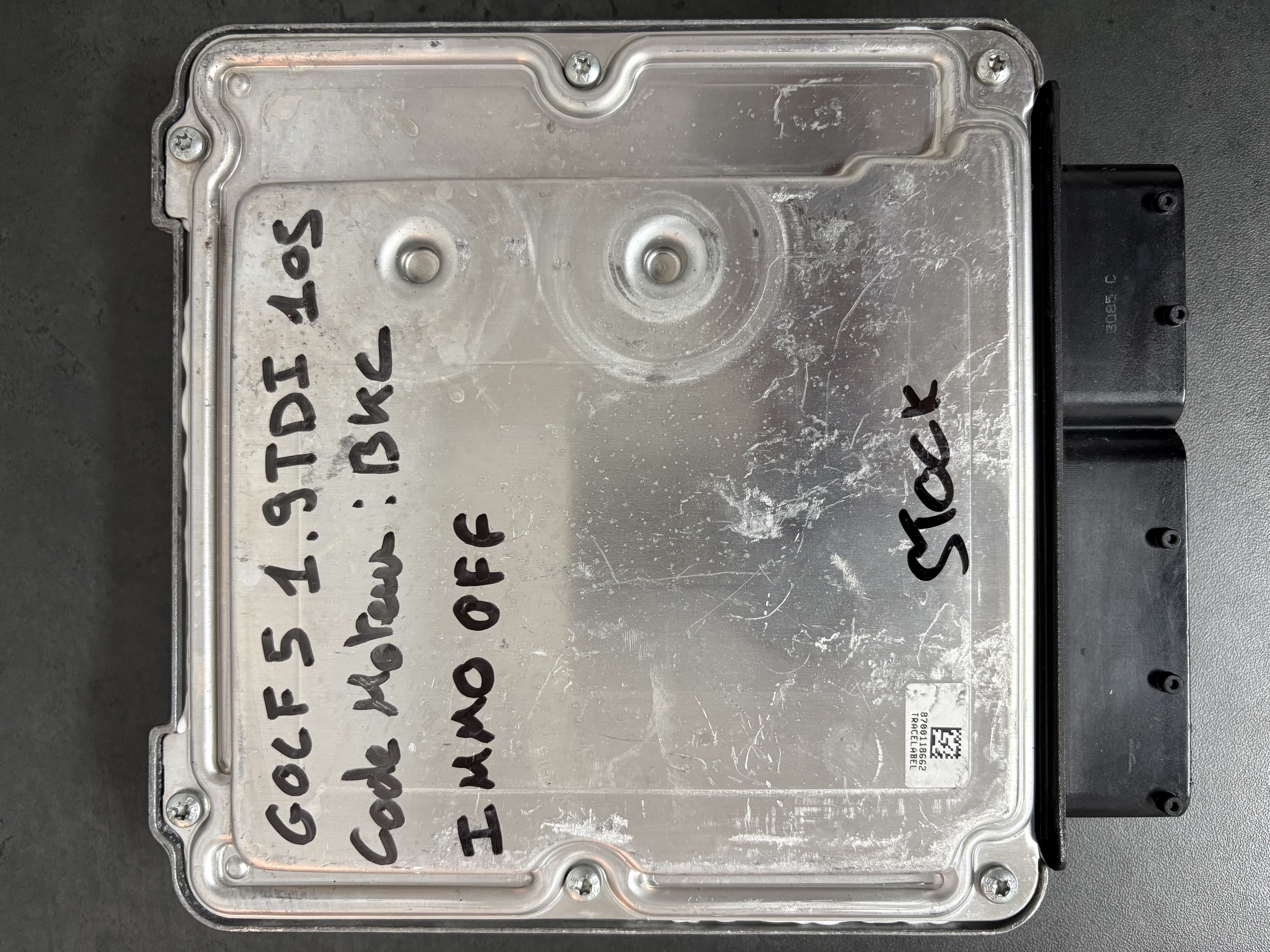 ECU 03G906016R 0281012220 EDC16U1 – IMMO OFF