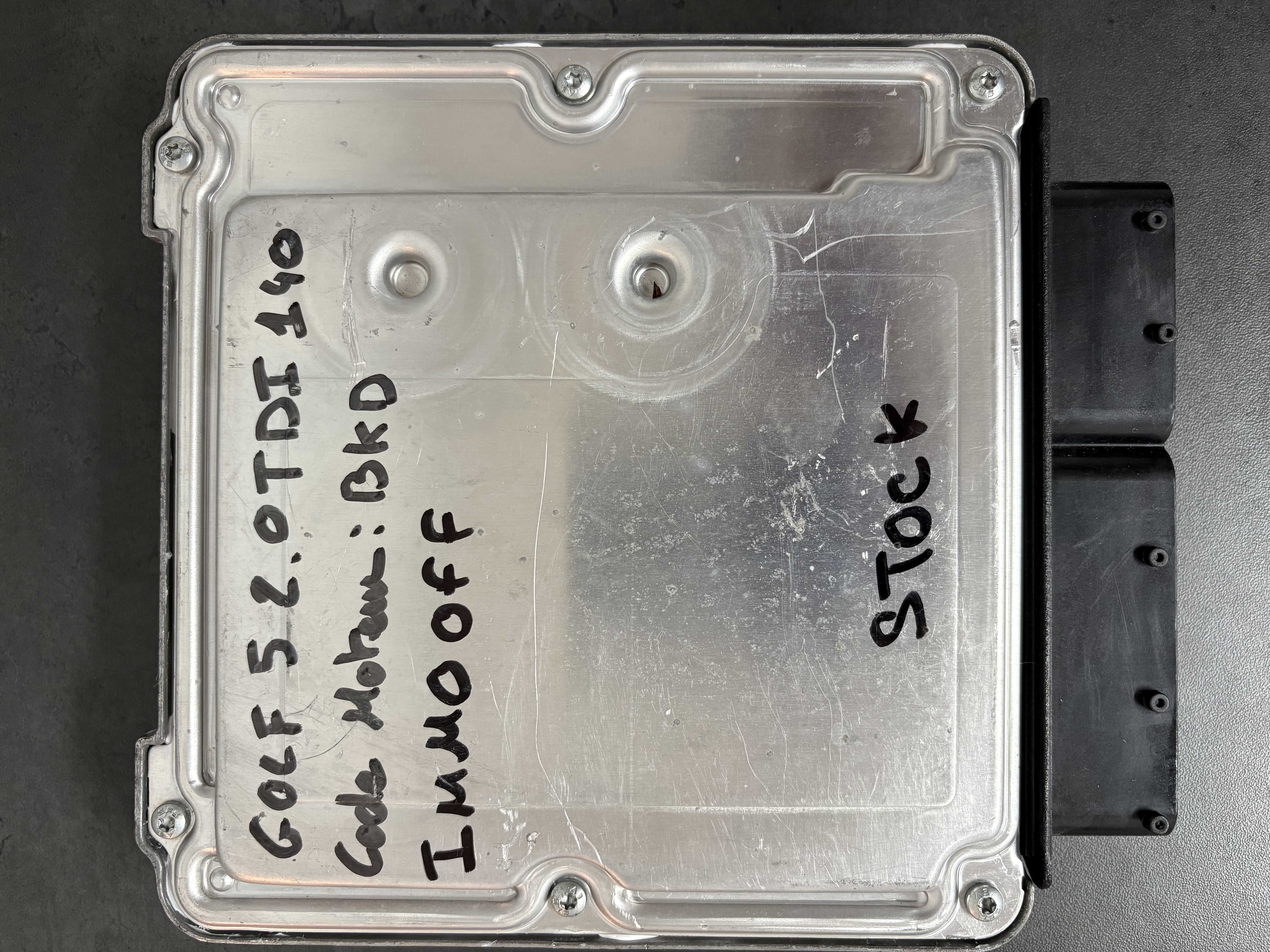 ECU 03G906016T 0281011956 EDC16U1 – IMMO OFF