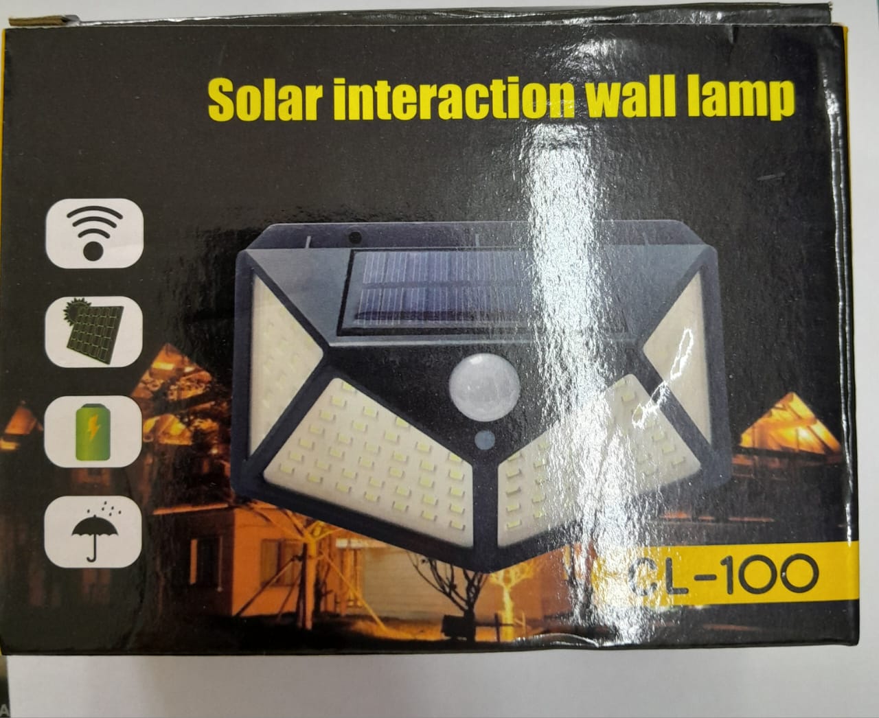 LAMPARA CON SENSOR SOLAR 100 LED