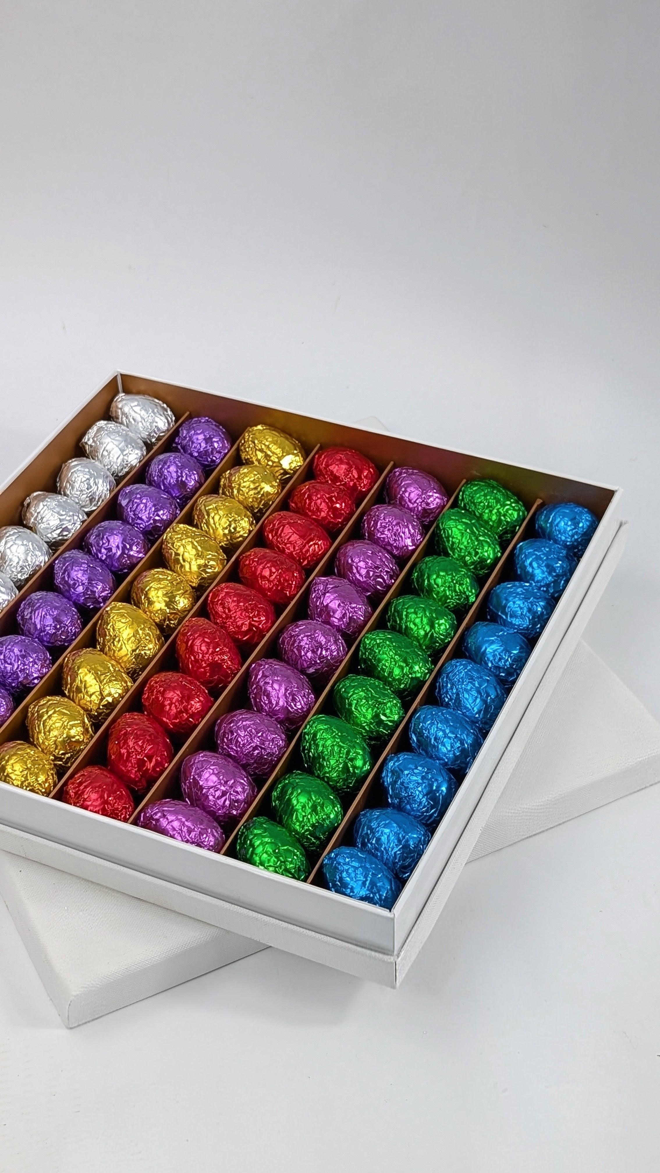 Coffret d’œufs fourrés – 7 saveurs