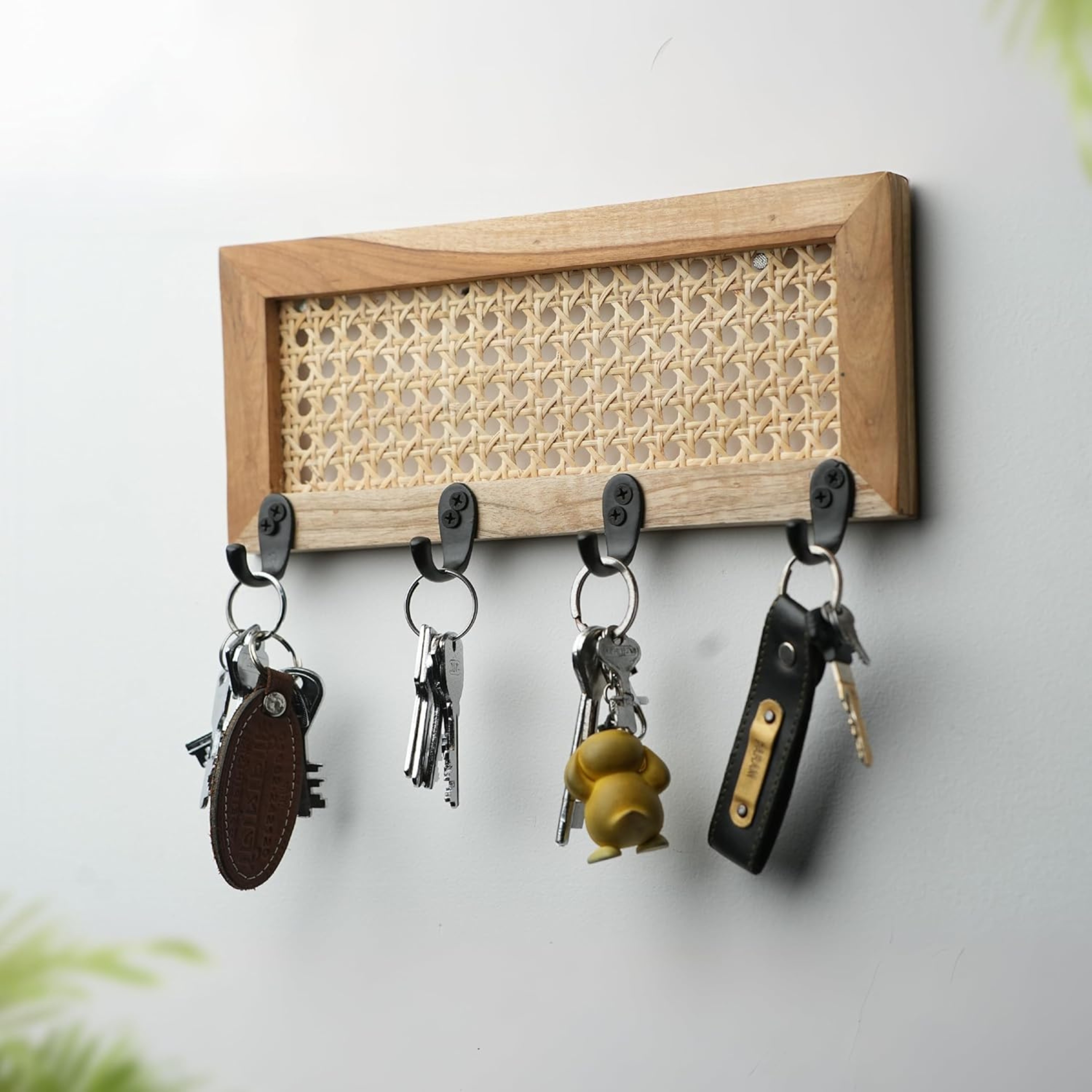 RetroVesta Wooden Key Holder with Hooks