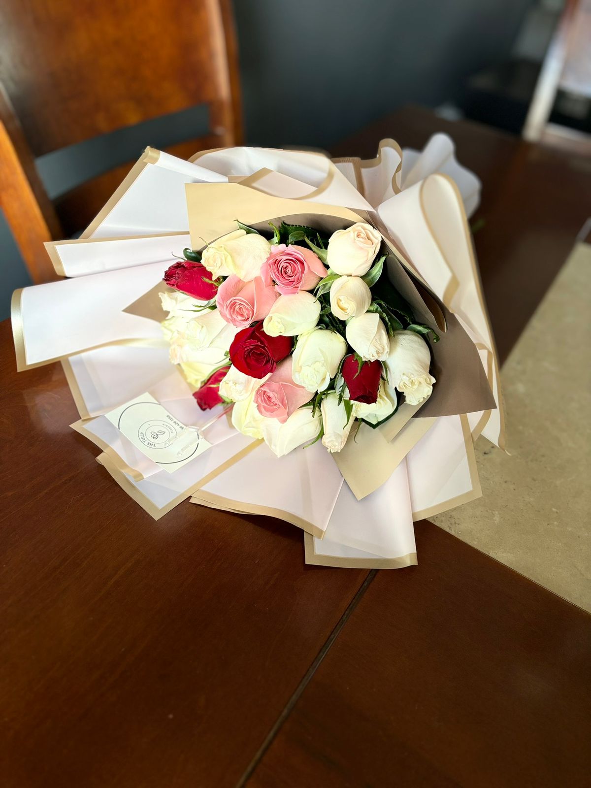 Ramo de rosas mixtas