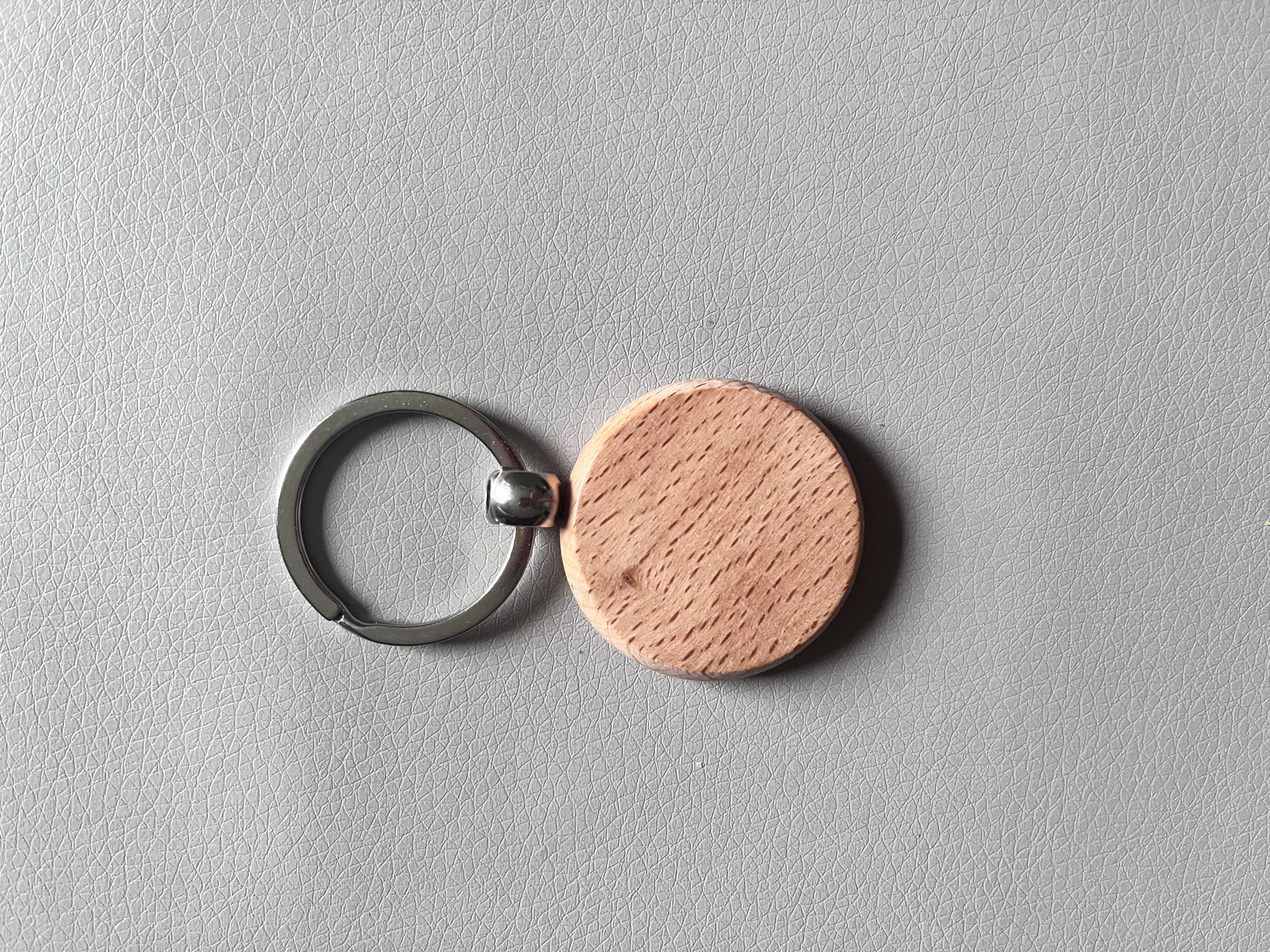 Porte-clé bois Rond gravé - personnalisable