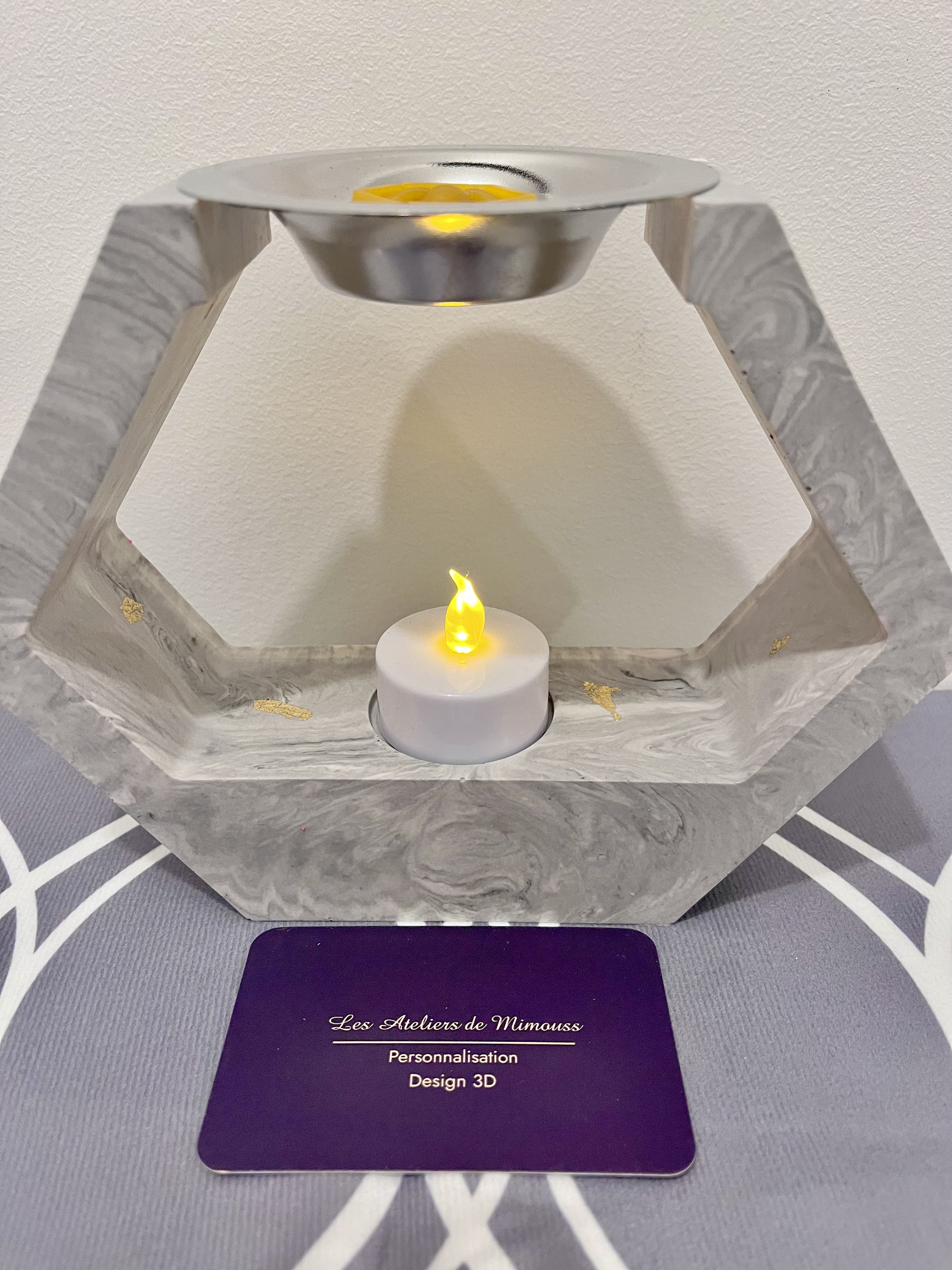 Brûle fondant hexagonal en jesmonite