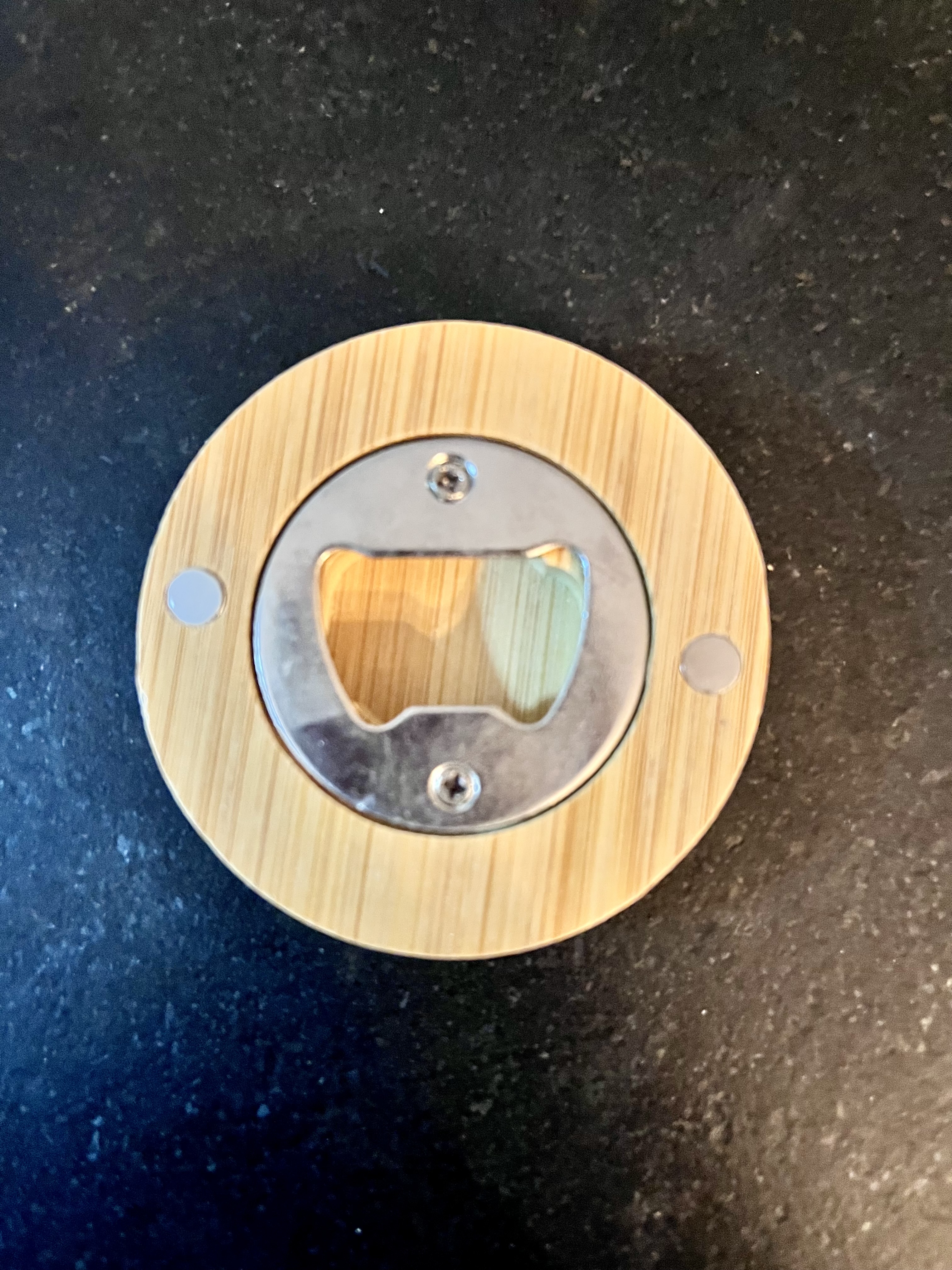 Décapsuleur rond en bois - à personnaliser 