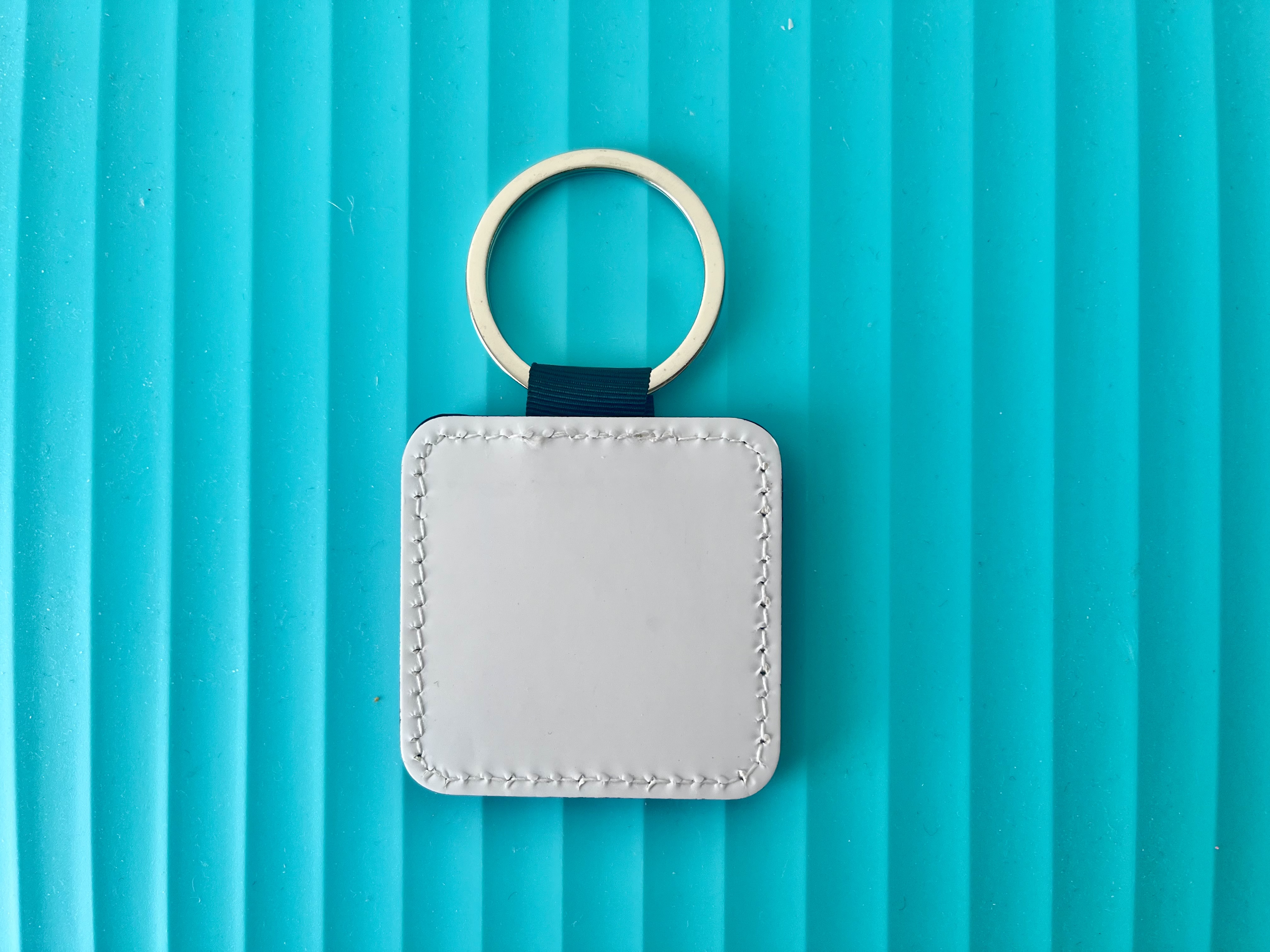 Porte-clés effet cuir