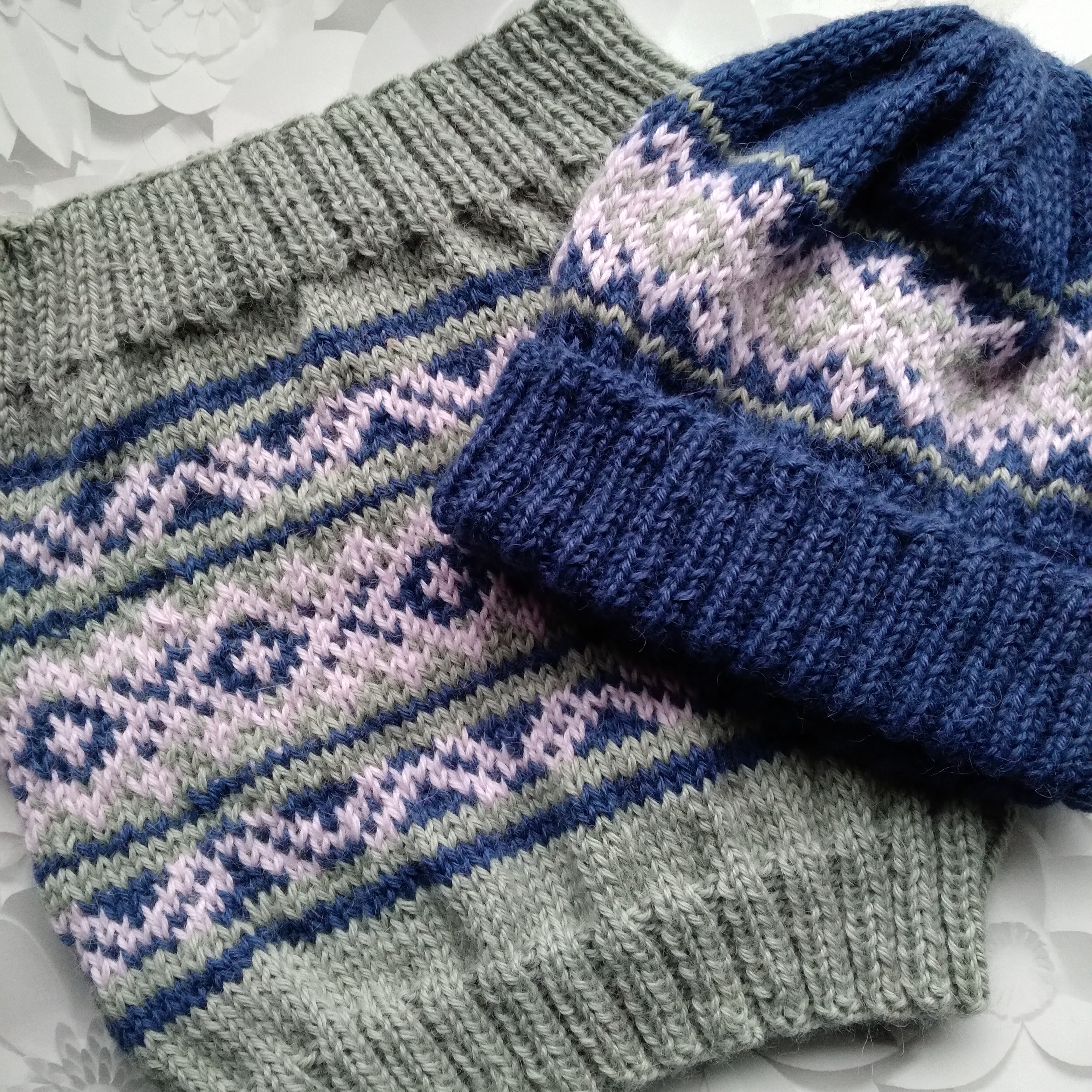 Cosy and Stylish Fairisle Hat and Snood