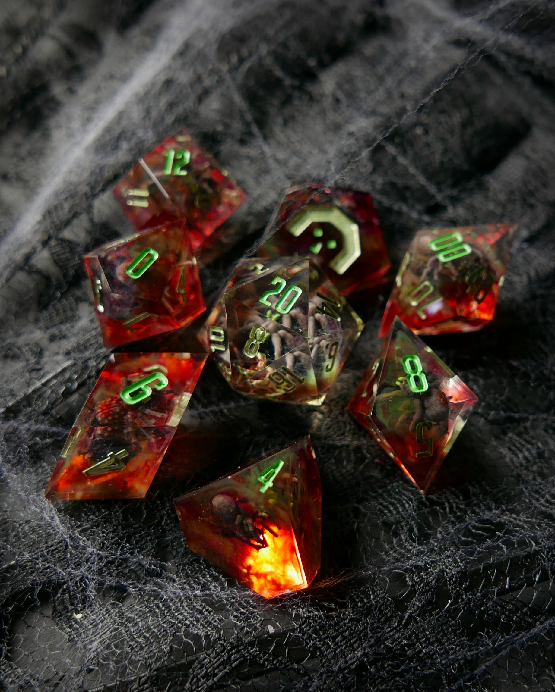 Set de 8 Dés Artisanaux pour Jeu de Rôles