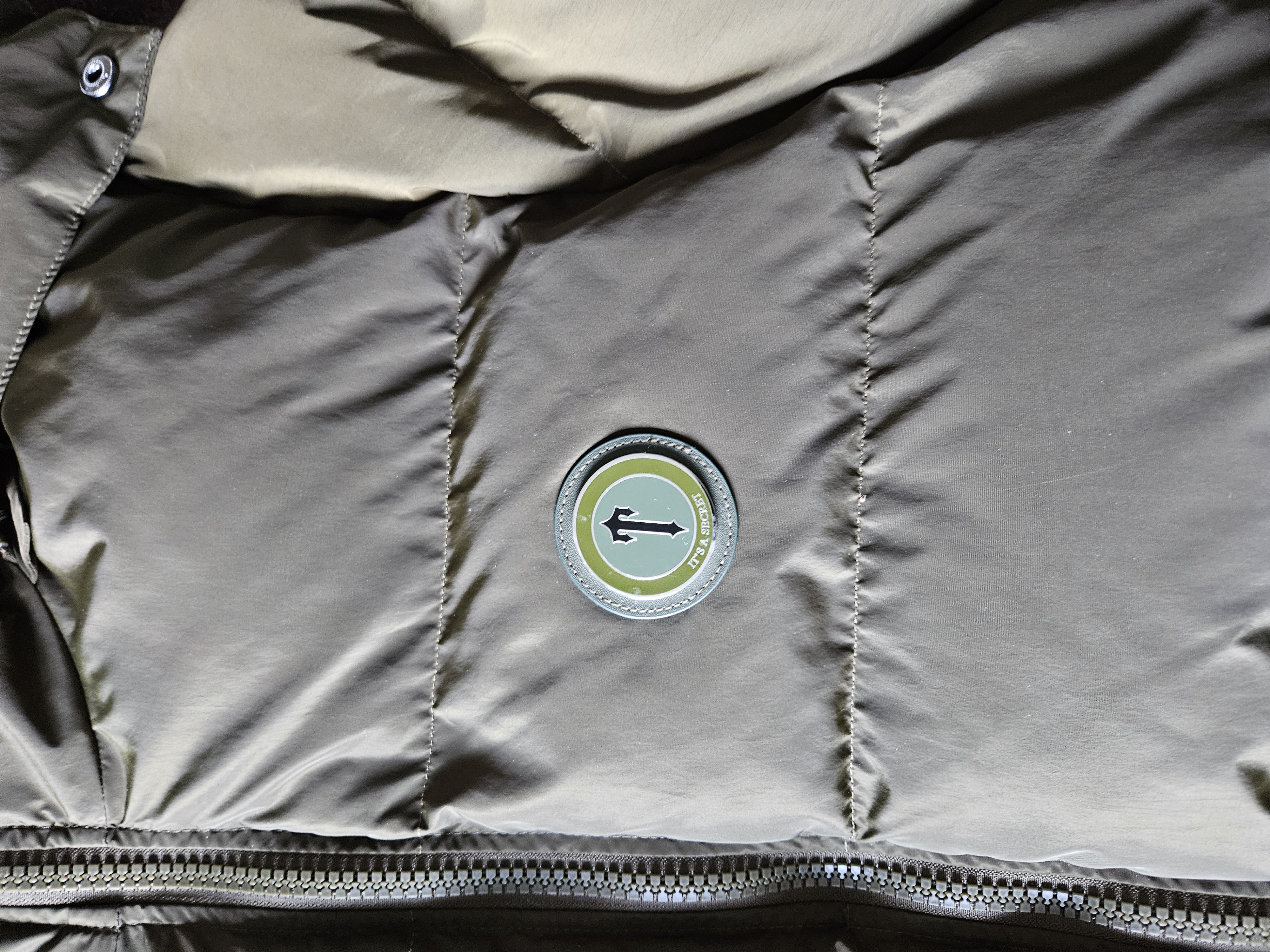 Trapstar irongate puffer 