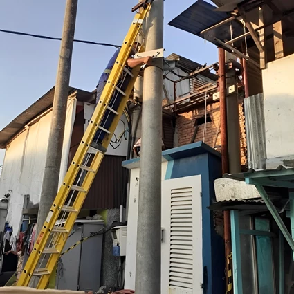 Tangga Denko Sliding PLN Fiberglass Ladder