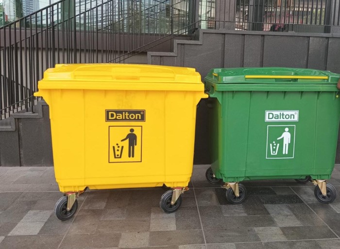 Tempat Sampah Dalton 660 Liter Roda