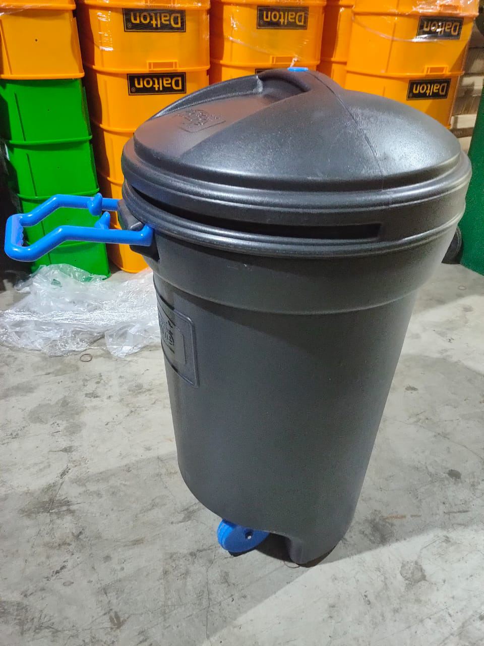 Tempat Sampah Dalton 80 Liter Circle Black Wheel & Locked Lid