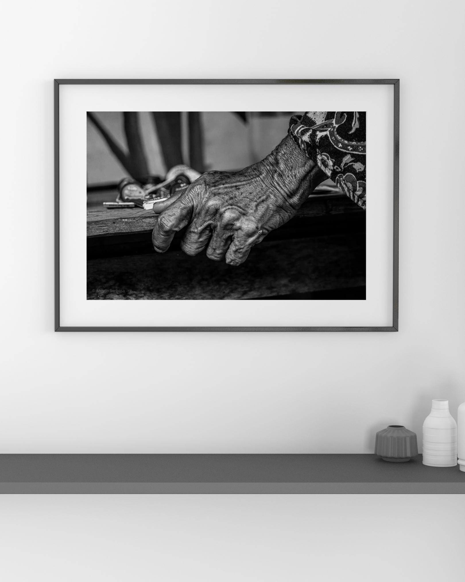 Fotografia emoldurada em preto e branco