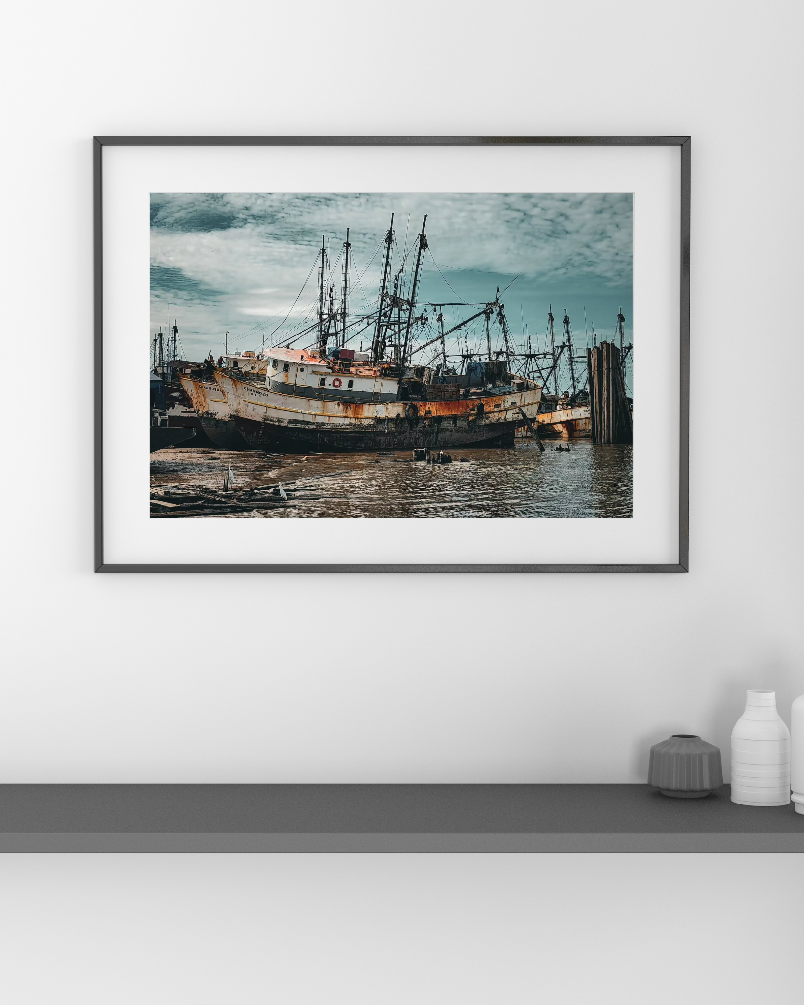 Fotografia emoldurada de porto de barcos