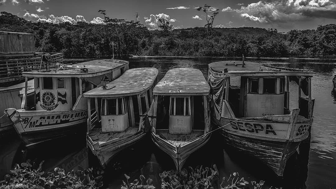 Fotografia emoldurada em preto e branco