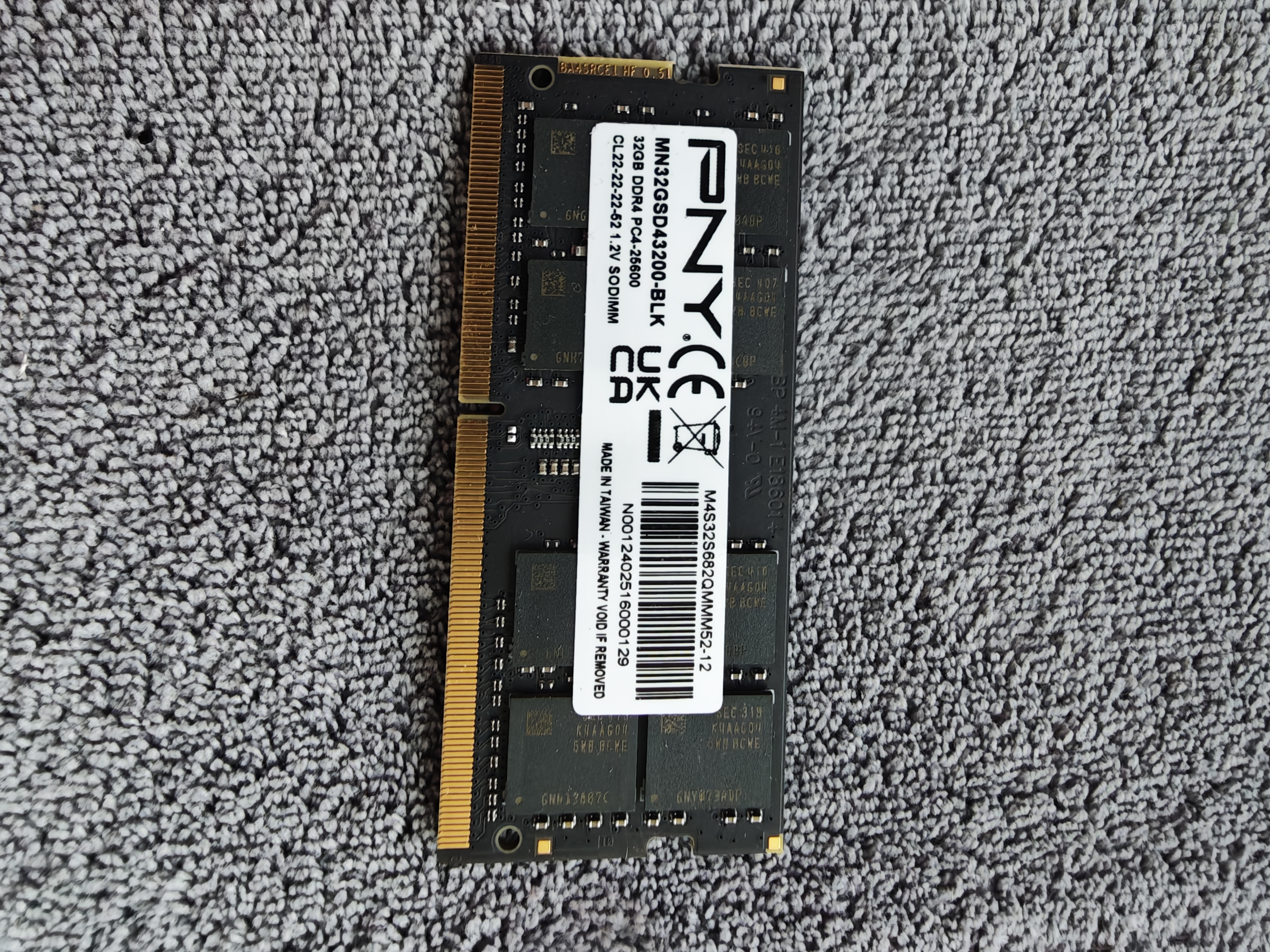 PNY Performance 32GB DDR4 DRAM 3200MHz (PC4-25600) CL22 1,2V Dual Rank Notebook/Laptop (SODIMM) Computer Memory Kit - MN32GSD43200
