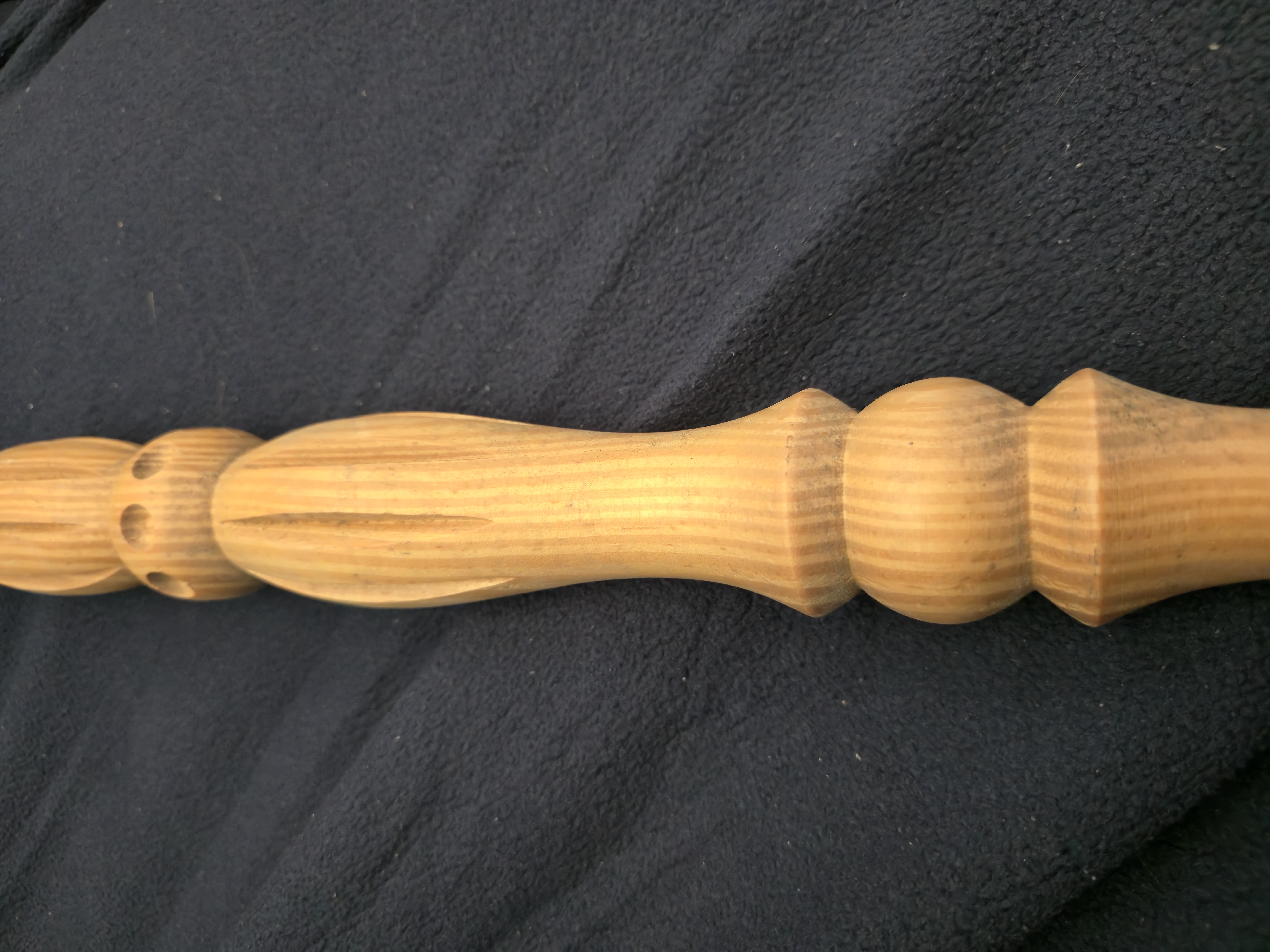 28x Treppensprosse Holzgeländerstab gedrechselt, lasiert, 84,3cm
