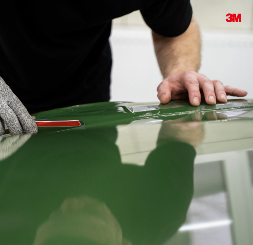 تجليد طلاء هيكل السيارة