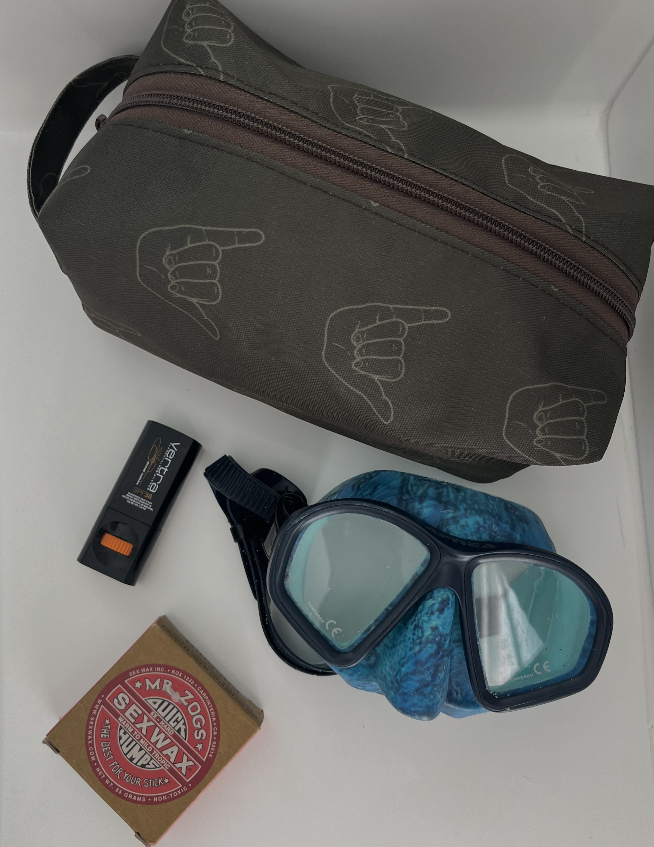 Shaka Toiletry Bag