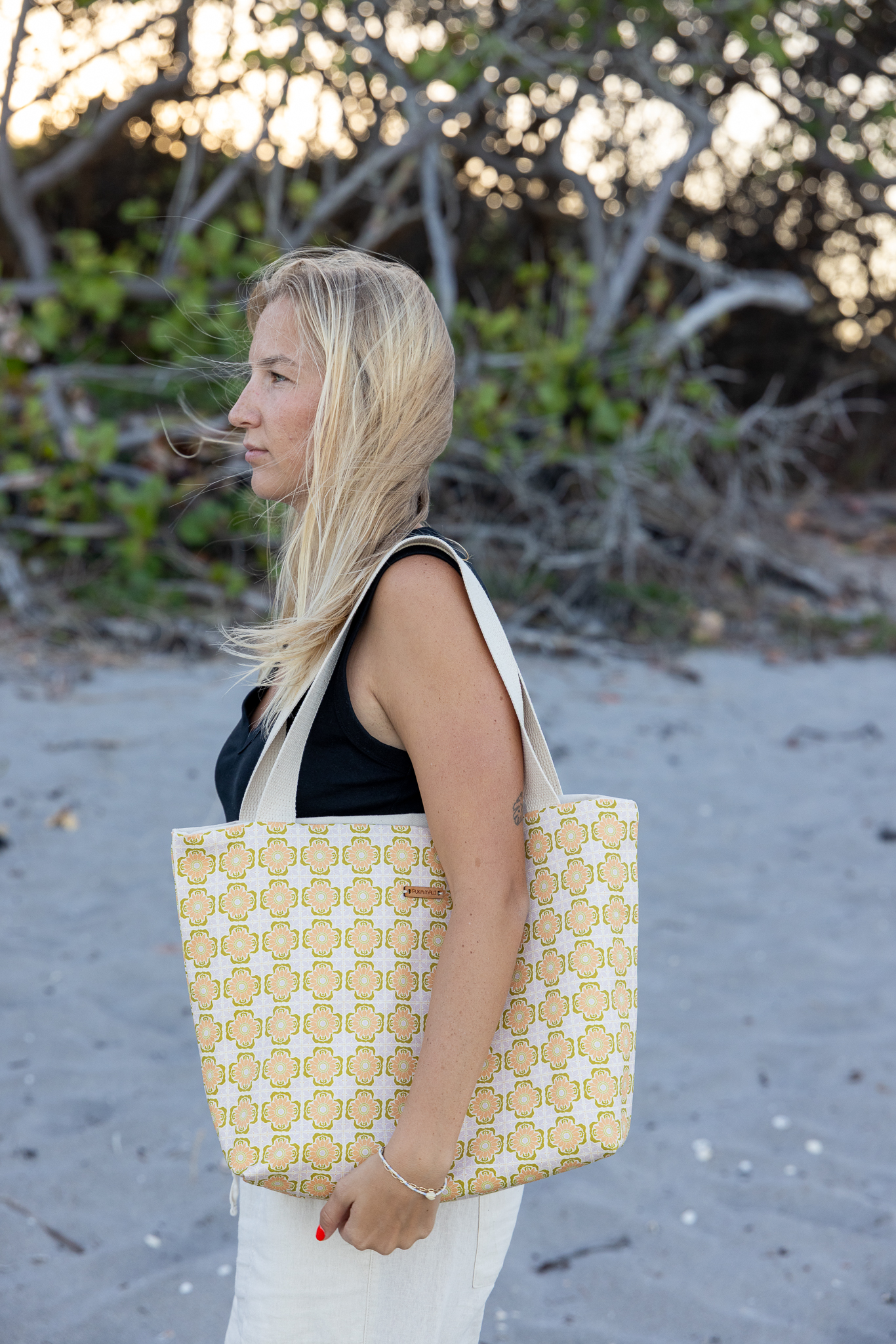 Groovy Tile Tote