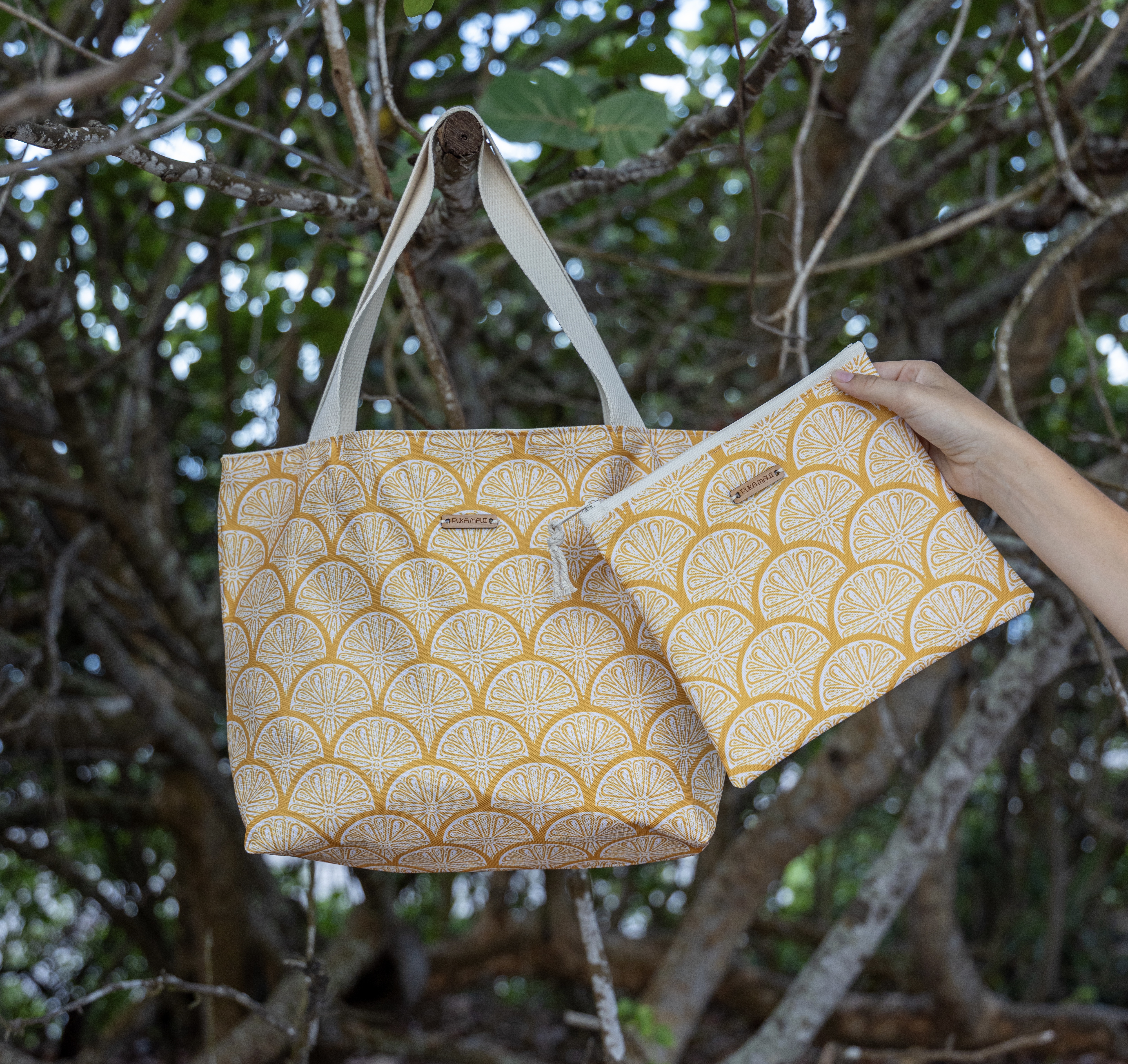 Citrus Grove Pouch