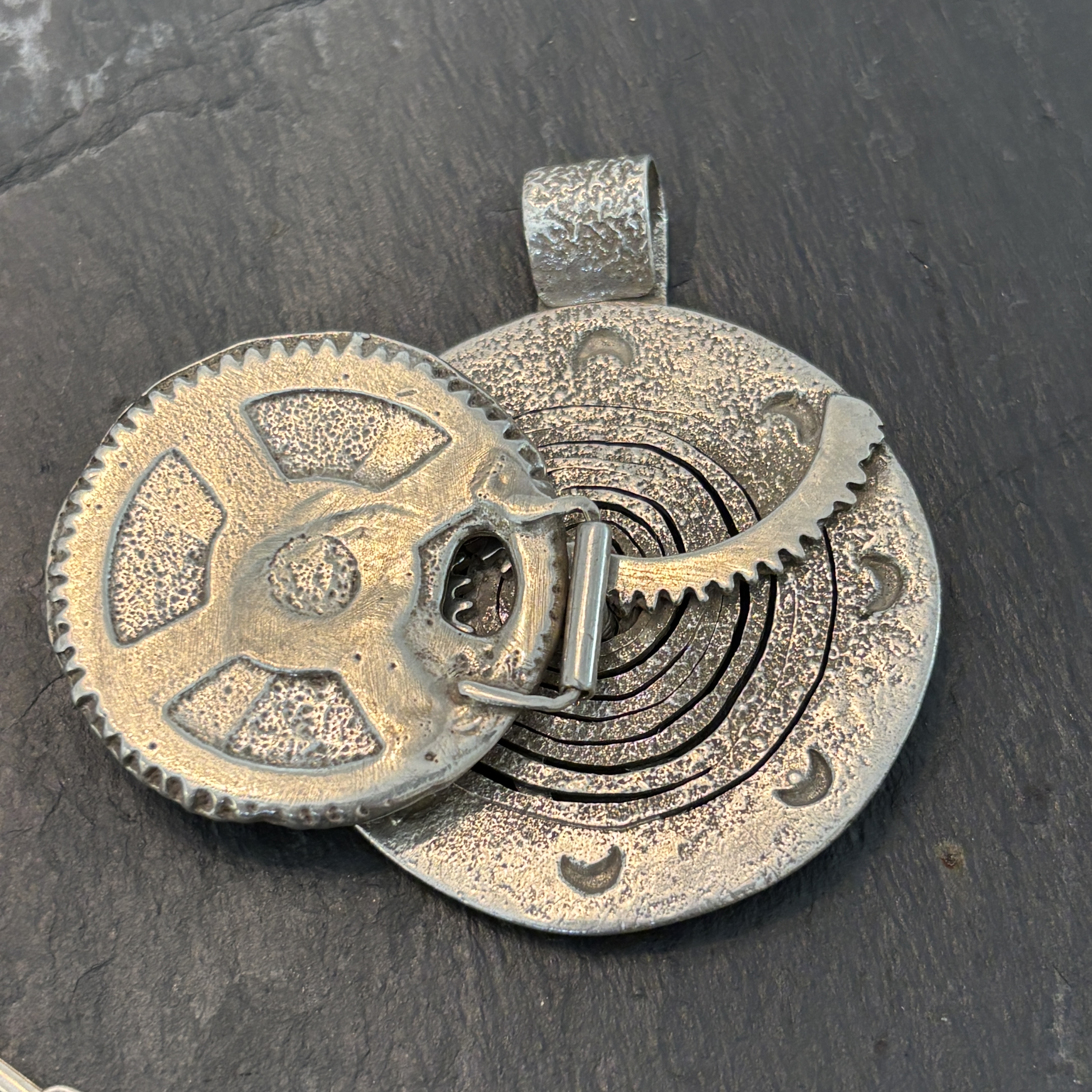 Robert Mac Eustace Jones, Zuni Mechanical Phases of the Moon Sterling Pendant 