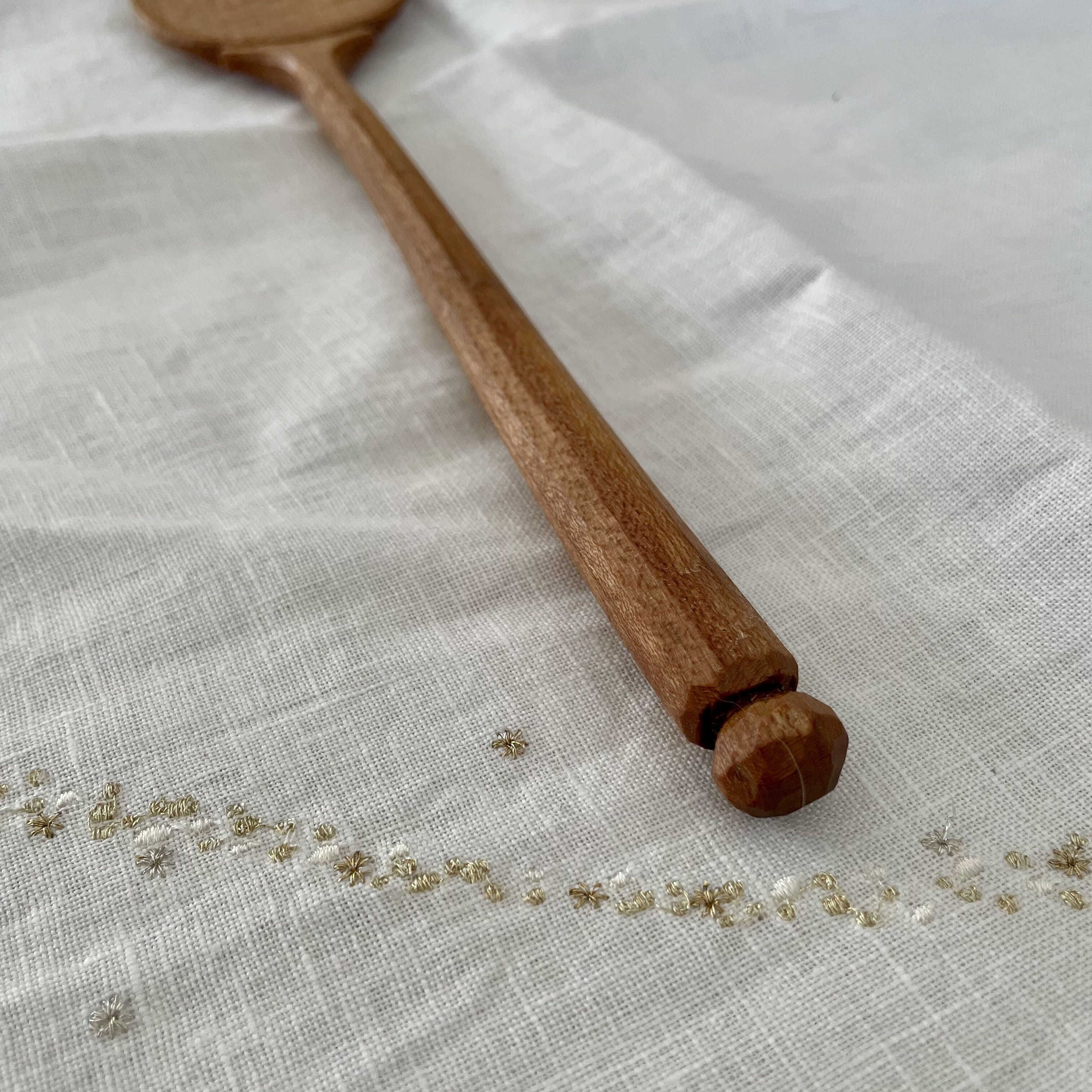 11" round cooking spoon