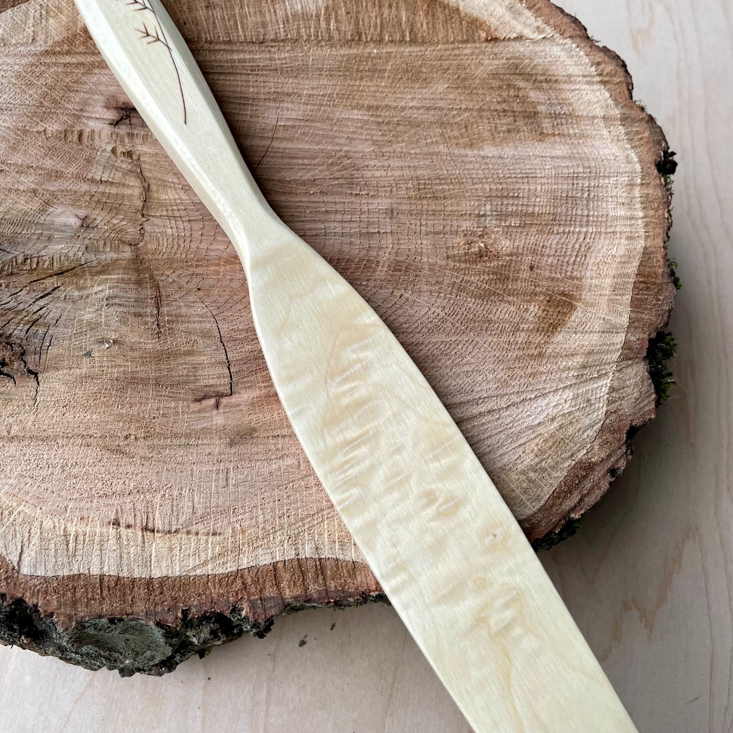 Quilted Maple Spurtle - Grass Stalk Engraving