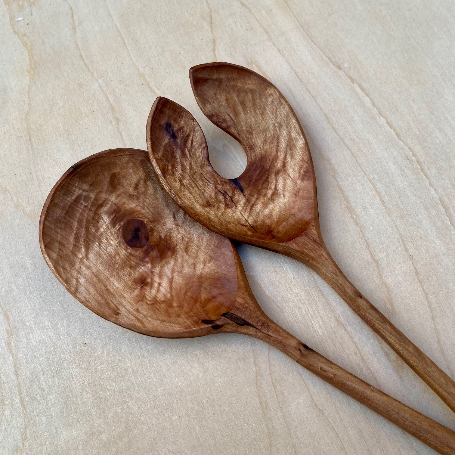 12" Baked maple salad server set