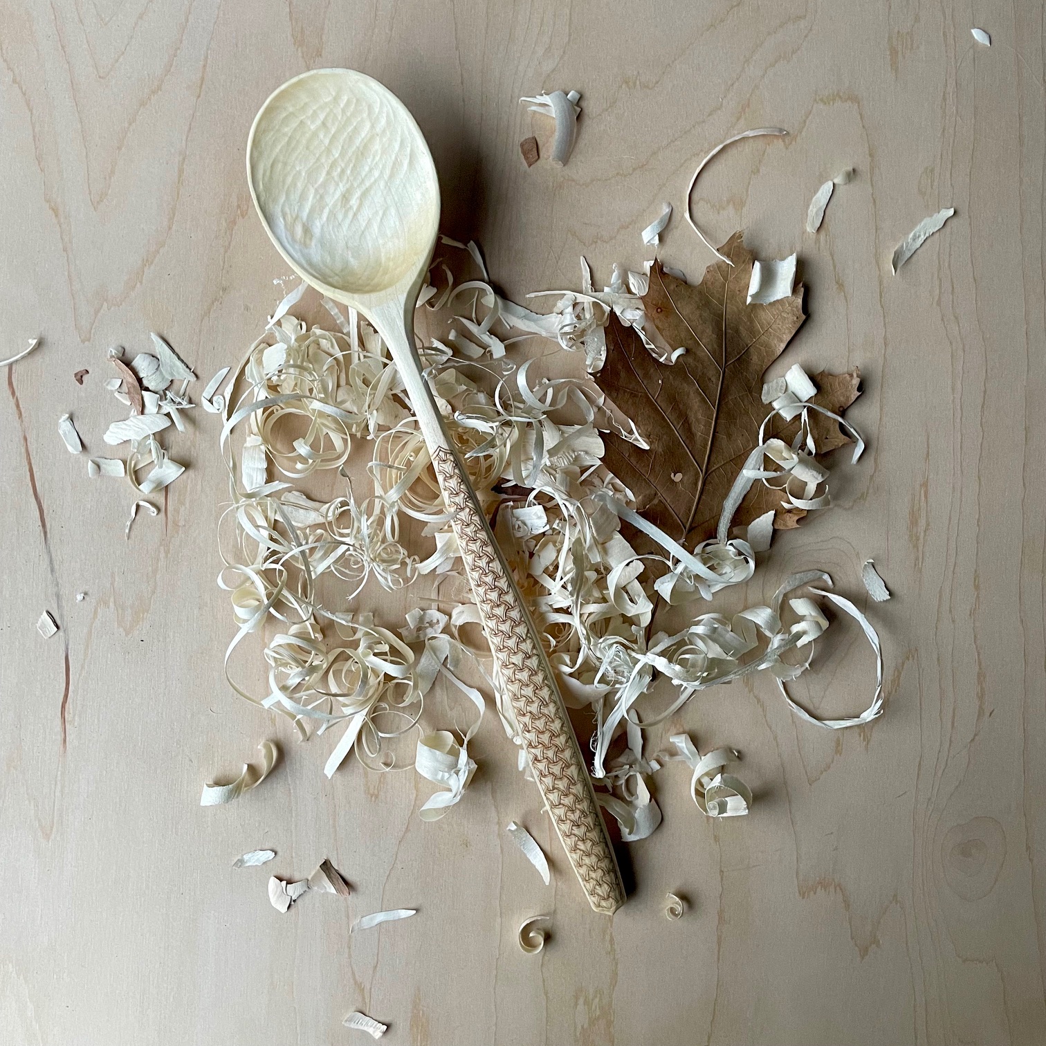 Maple Serving Spoon — Woven Kolrosing