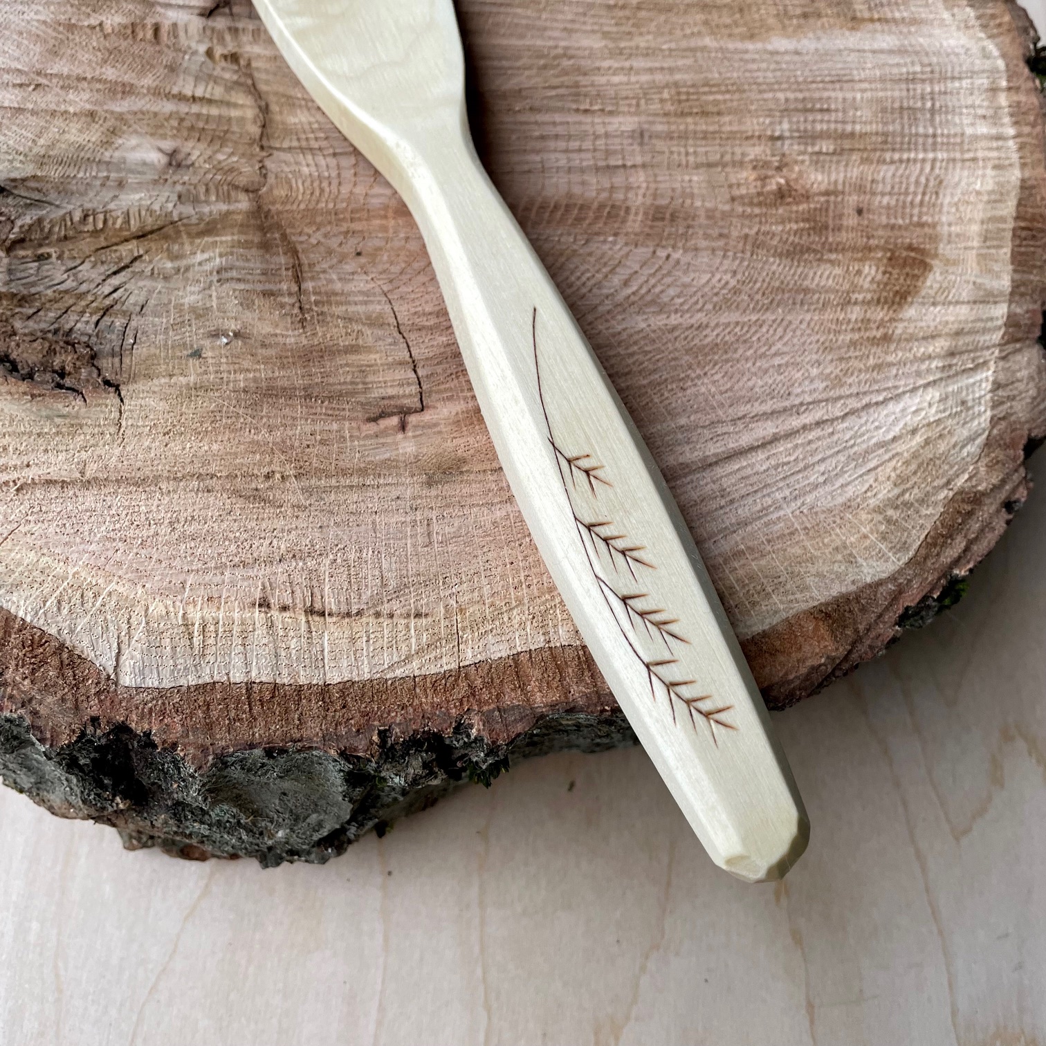 Quilted Maple Spurtle - Grass Stalk Engraving
