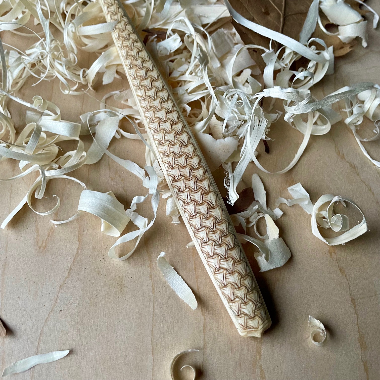 Maple Serving Spoon — Woven Kolrosing