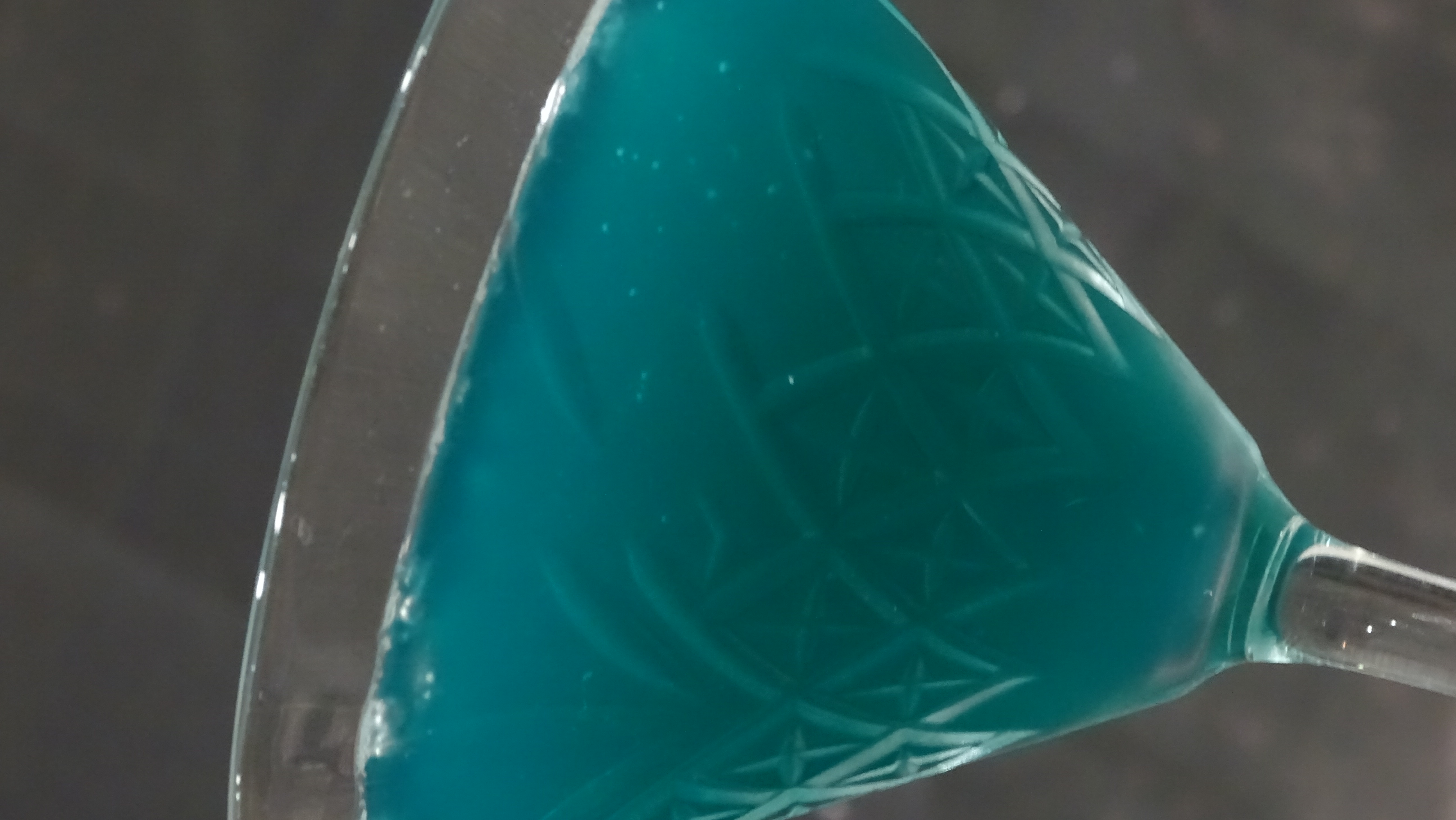 COCKTAILS OU MOCKTAILS