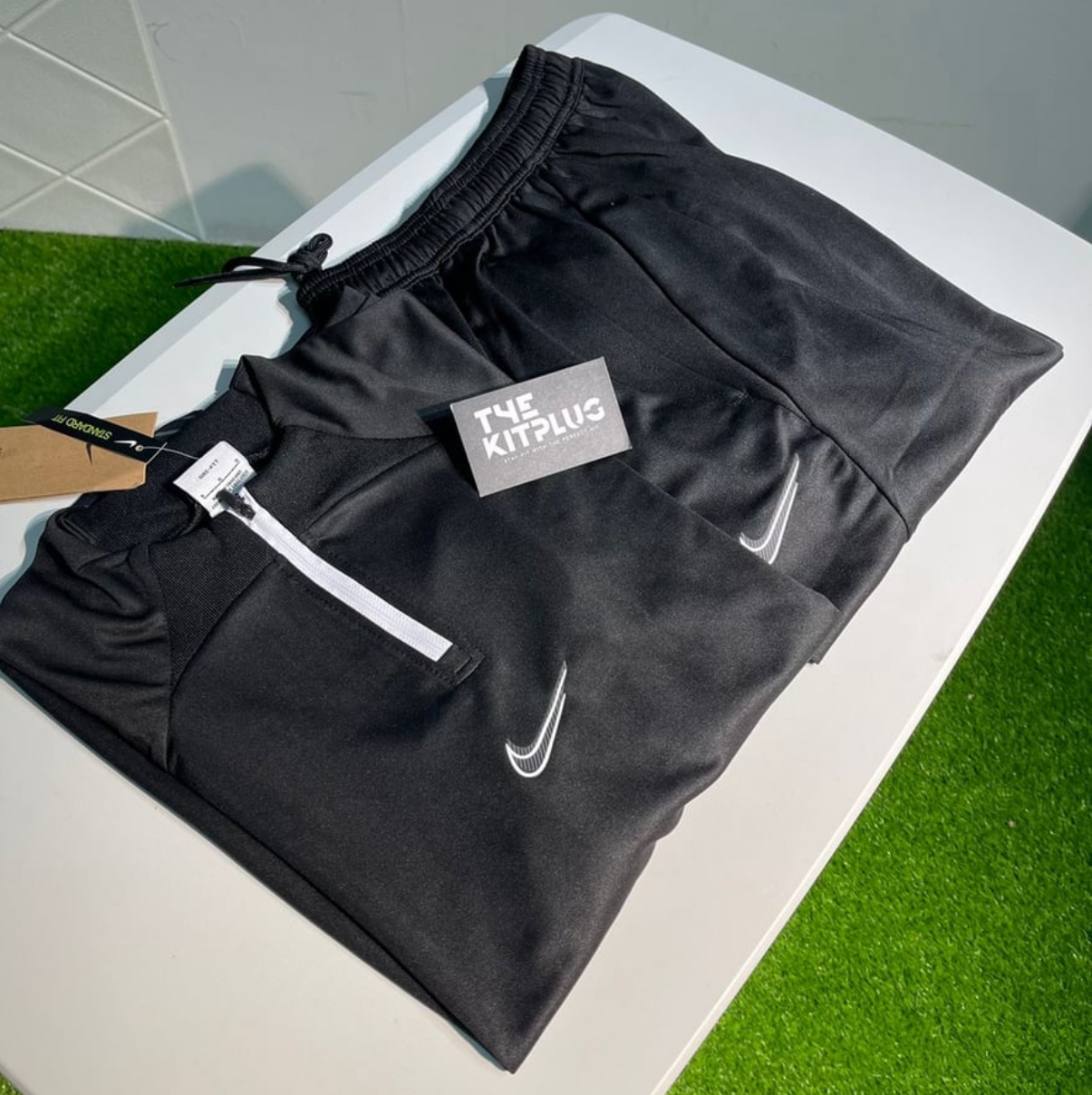 Nike Quarter Zip Tracksuit - Black/Grey